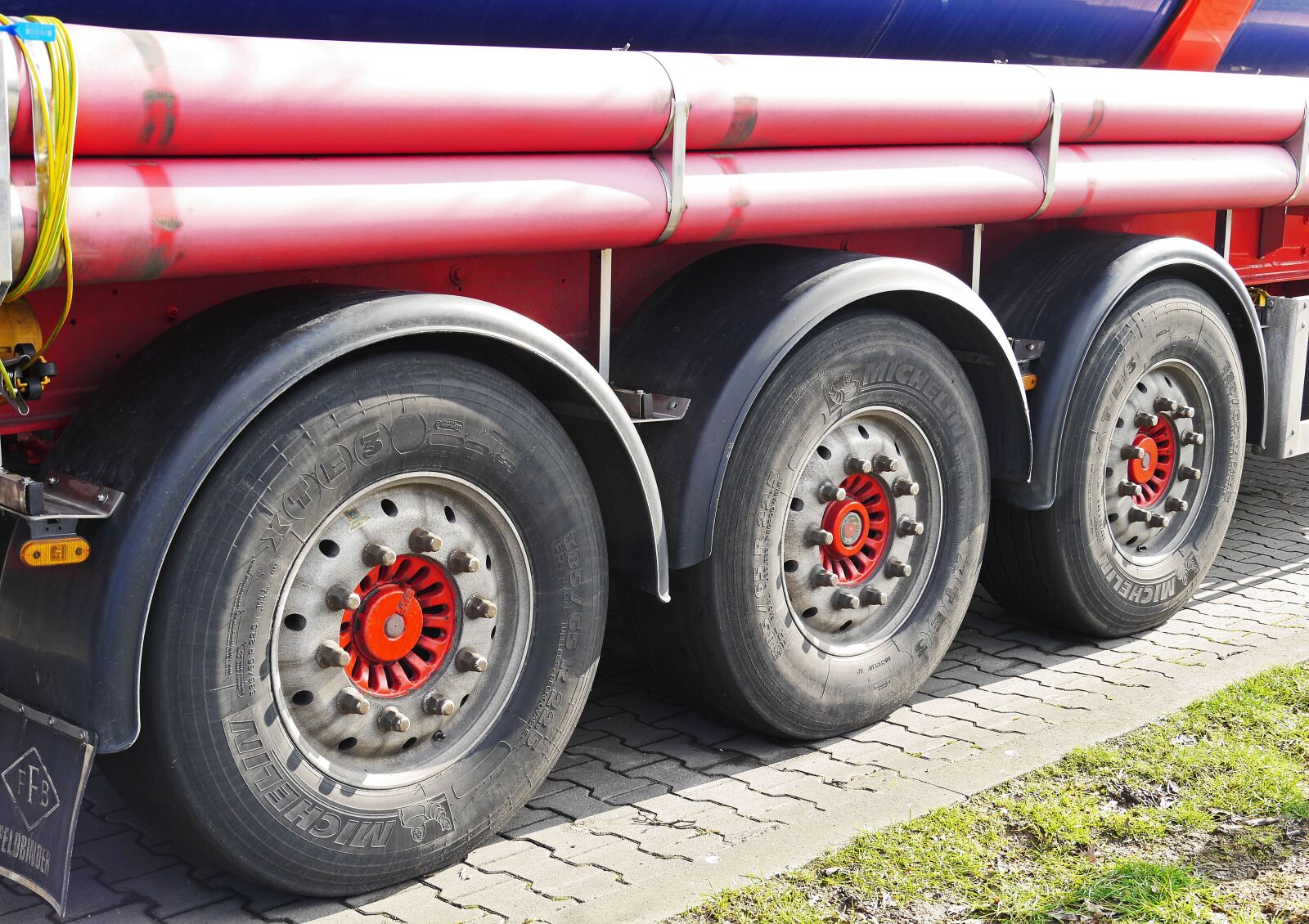 Panasonic Lumix DMC-GH3 sample photo. Semi trailer, tank truck photography