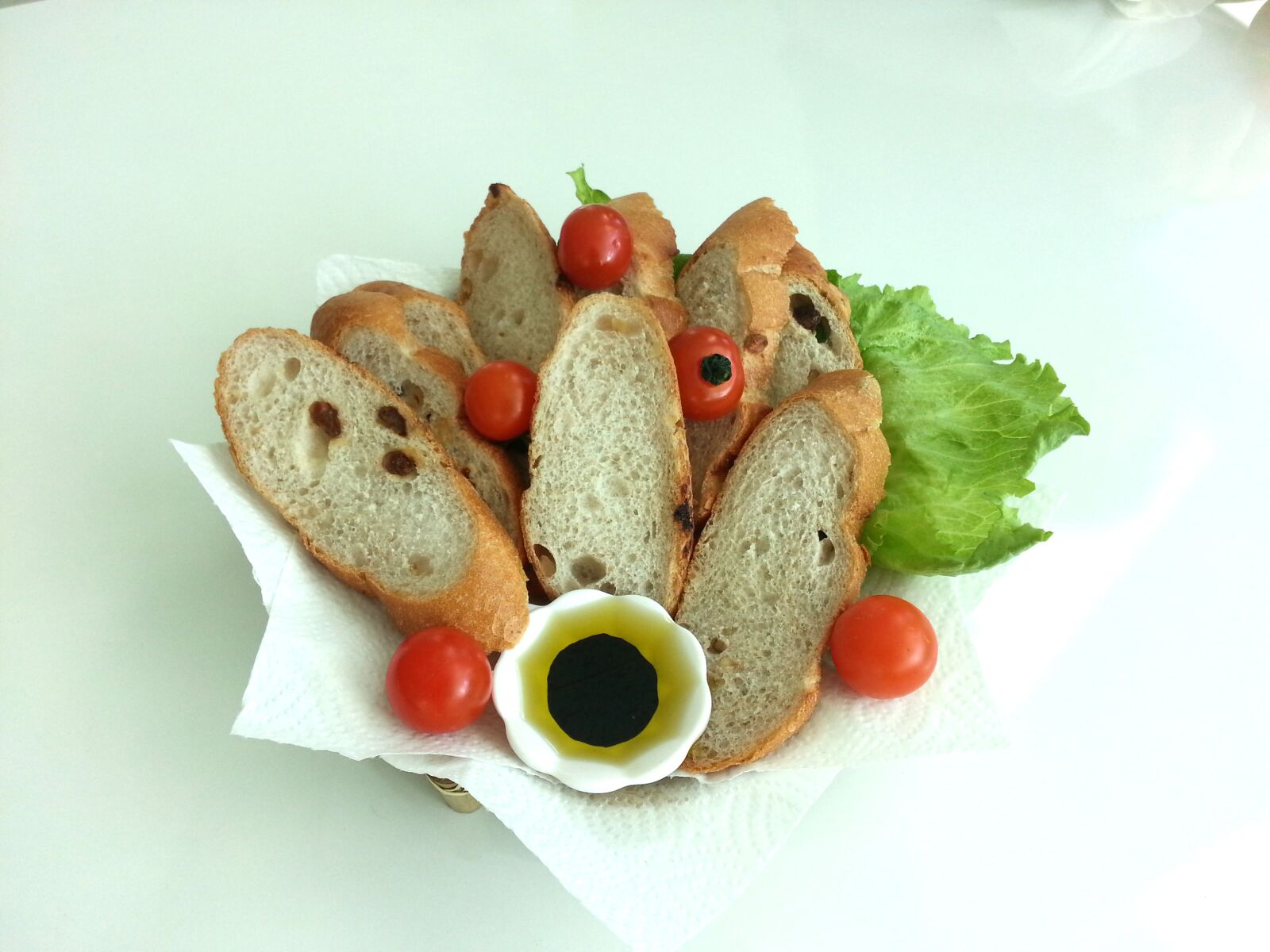 Samsung Galaxy Note2 sample photo. Baguette, olive oil, source photography