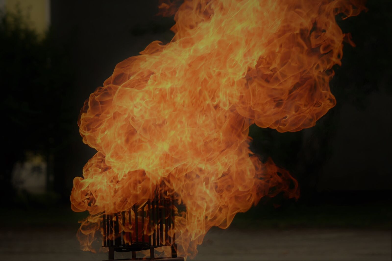 Samsung NX30 sample photo. Flame, fire, fire basket photography