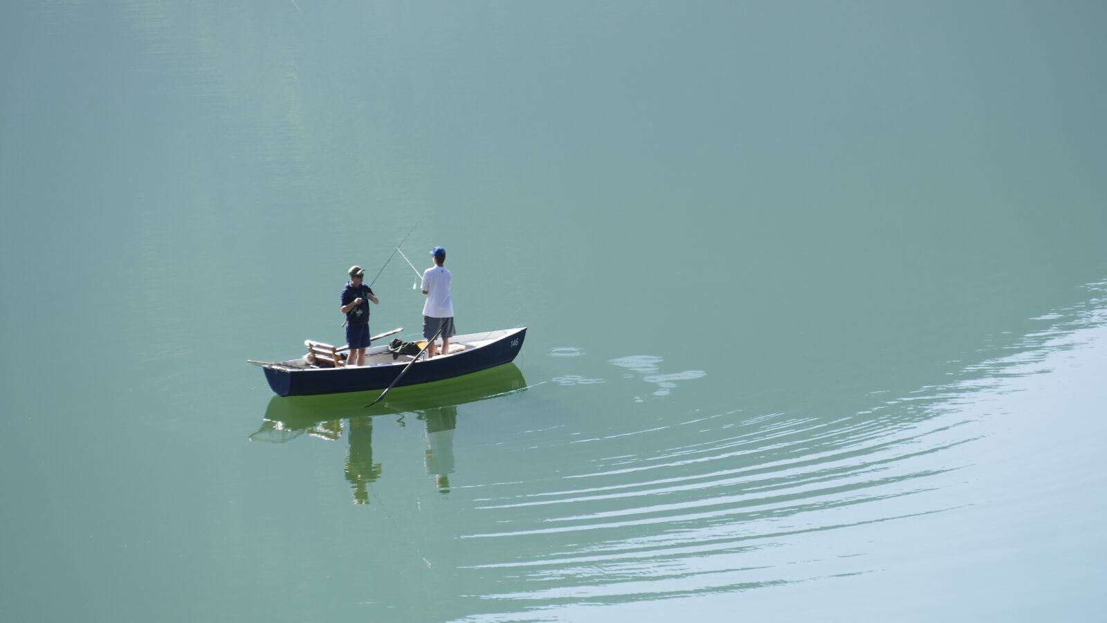 Panasonic Lumix DMC-FZ1000 sample photo. Boat, bavaria, angler photography