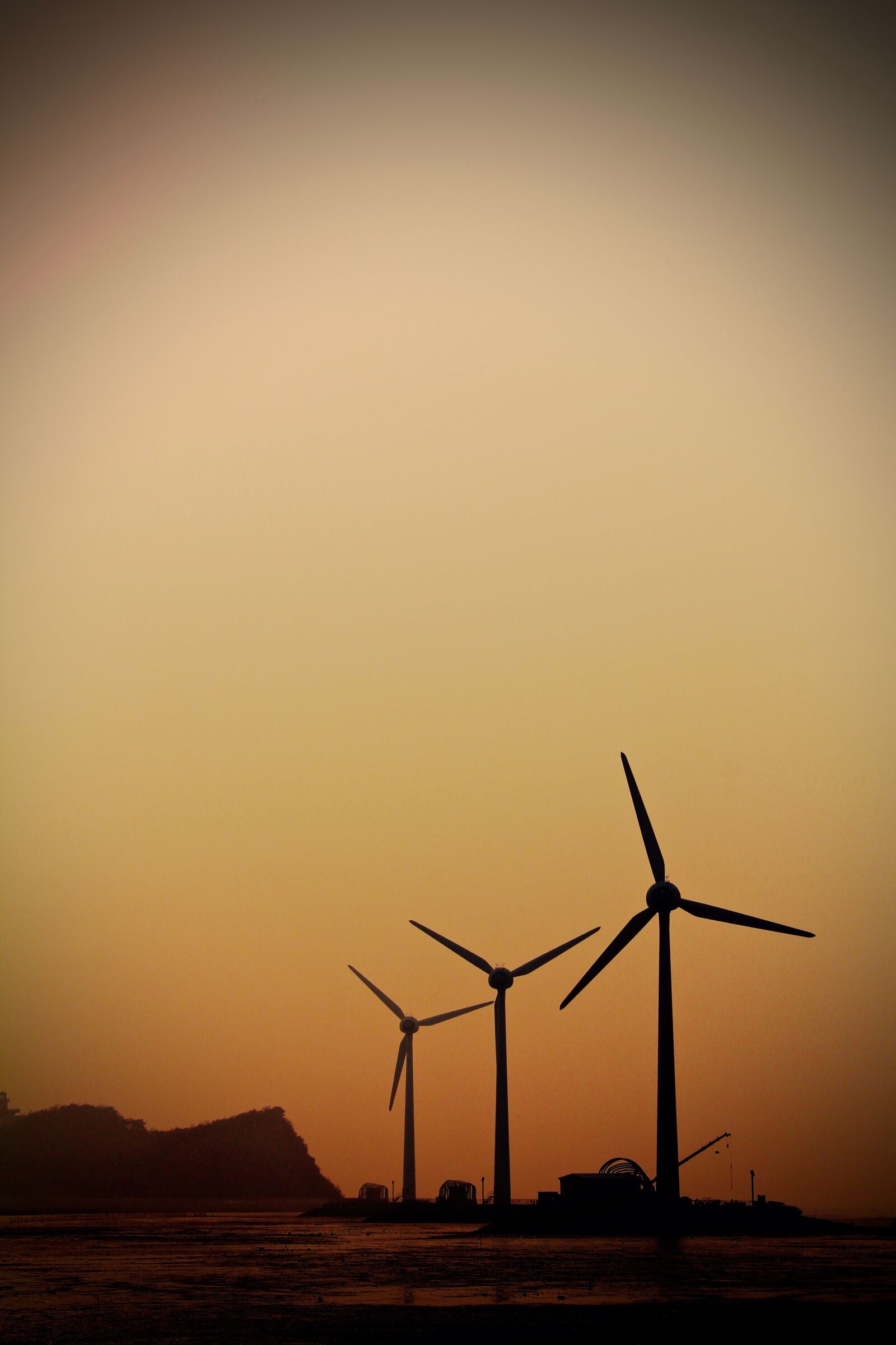 Canon EOS 650D (EOS Rebel T4i / EOS Kiss X6i) sample photo. Daebudo, windmill, glow photography