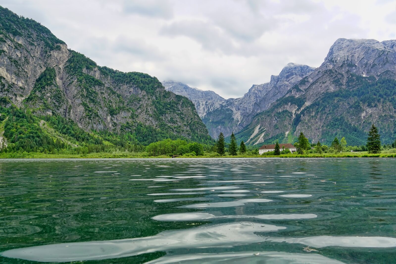 Sony E 18-135mm F3.5-5.6 OSS sample photo. Nature, mountains, lake photography