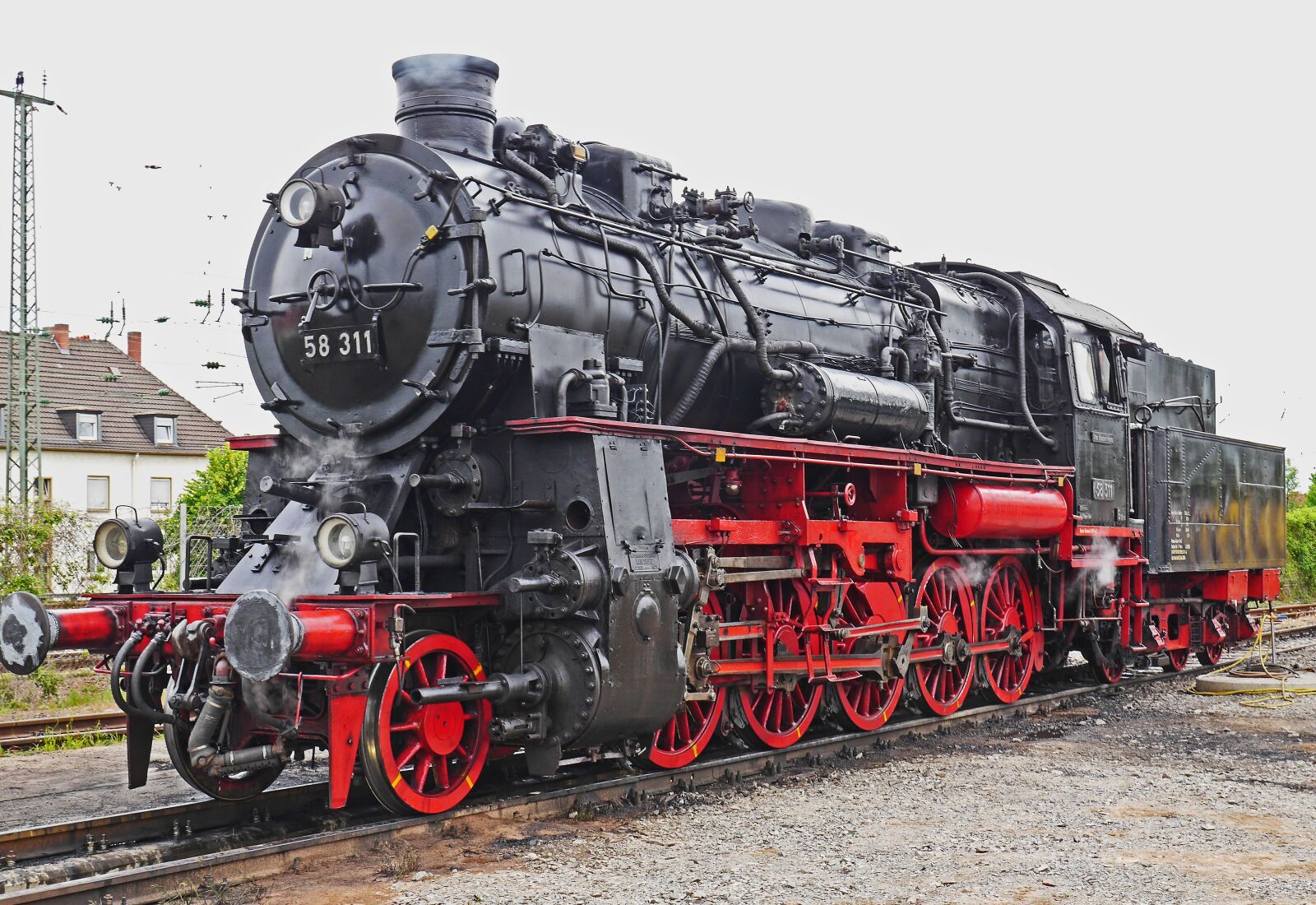 Panasonic Lumix DMC-GH3 sample photo. Lokportrait, steam locomotive, goods photography