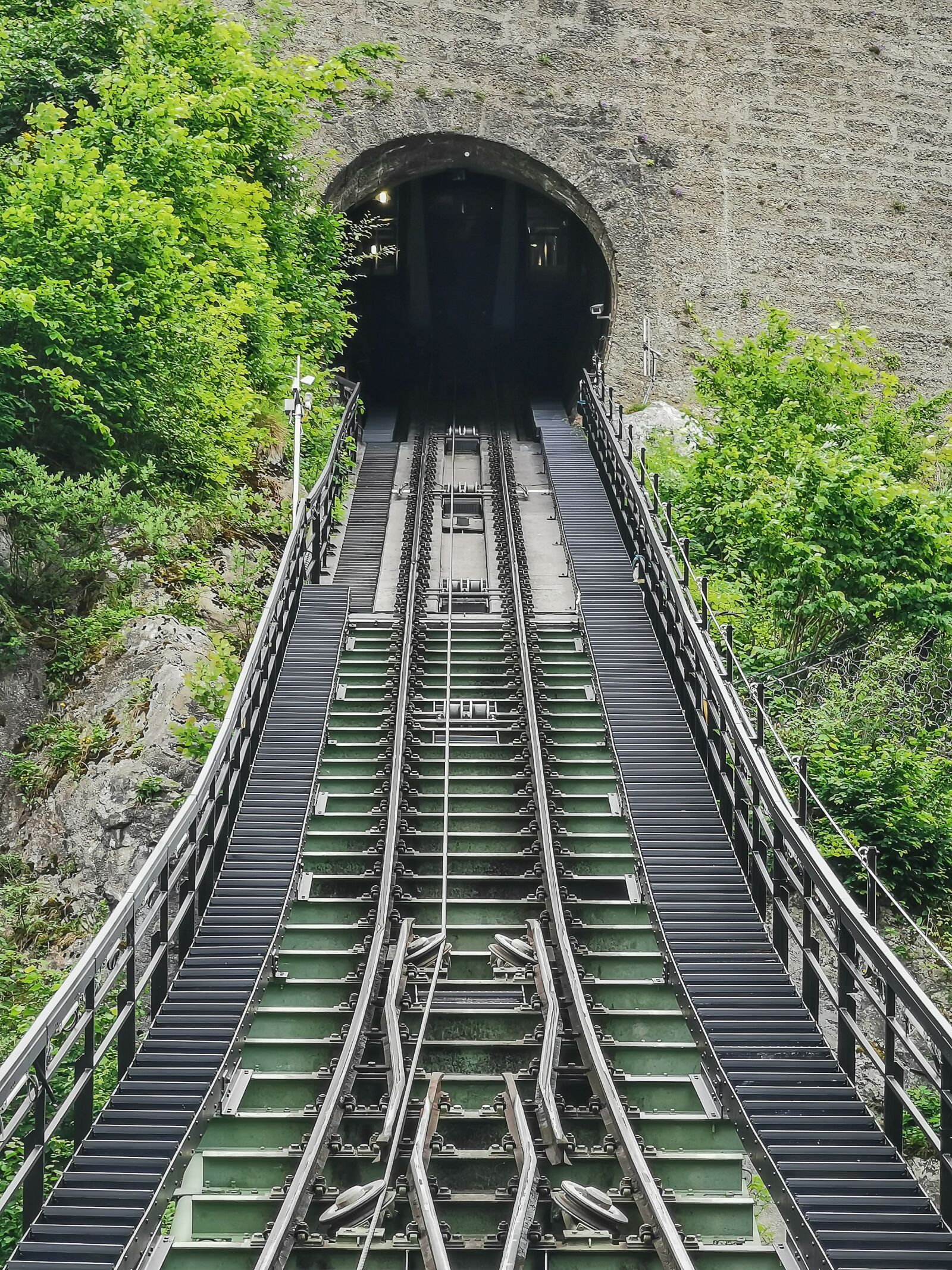 HUAWEI P30 Pro sample photo. Transport, funicular railway, traffic photography