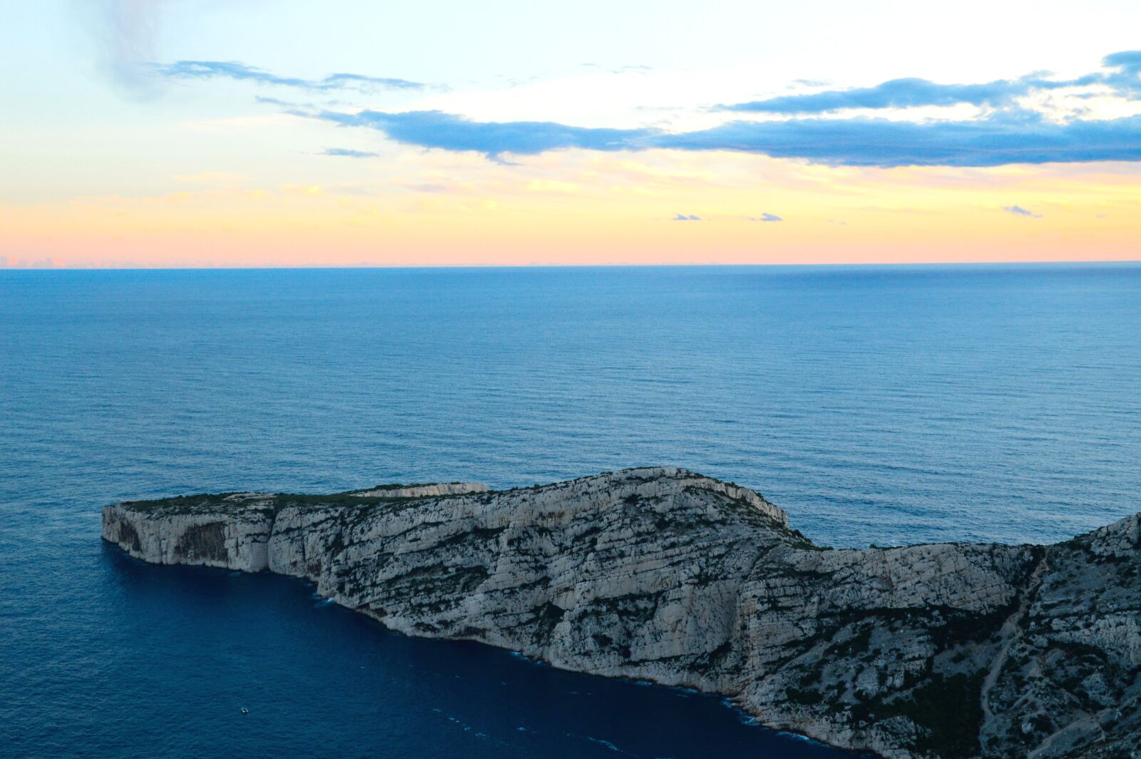 Nikon D3200 sample photo. Serenity, sea, mediterranean photography