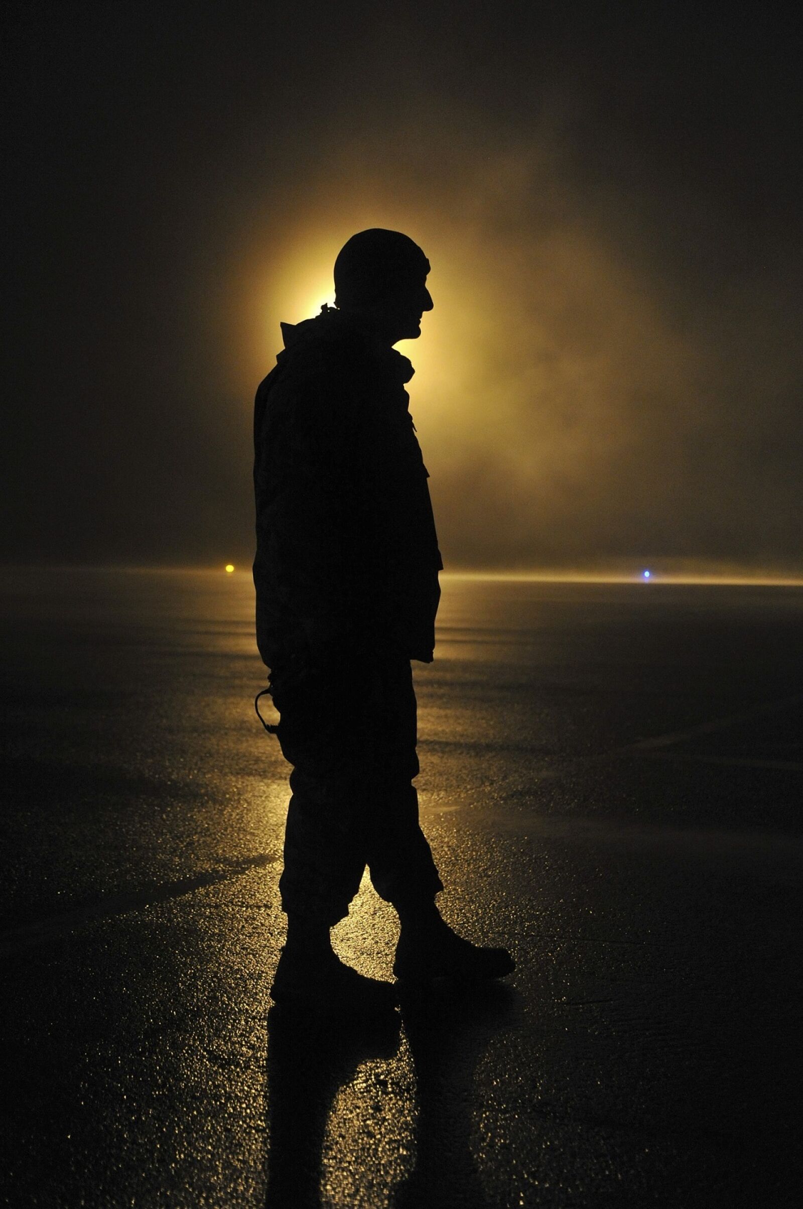 Nikon D3S sample photo. Silhouette, night, light photography