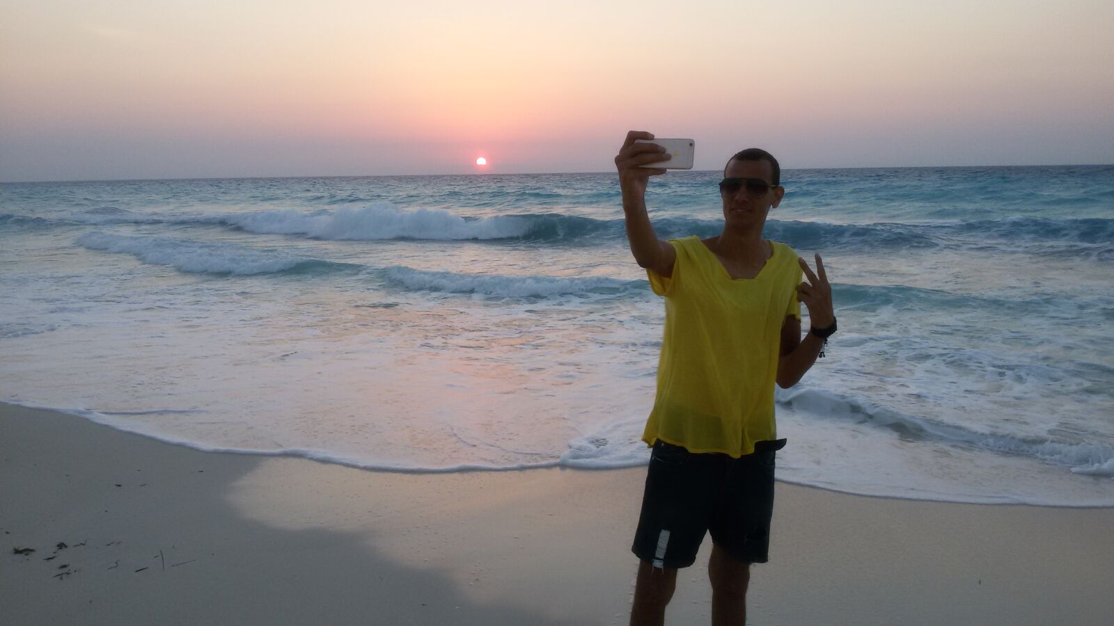 Samsung Galaxy S3 Neo sample photo. Selfie photography
