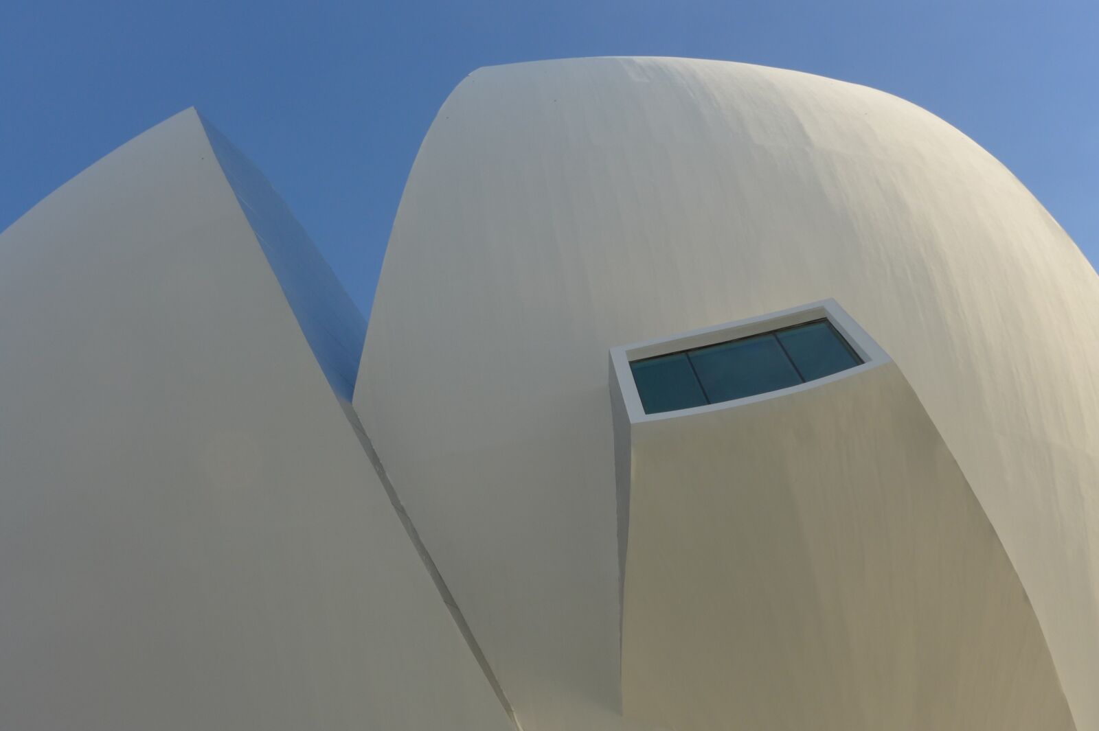 Leica D-Lux 6 sample photo. Architecture, museum, singapore photography