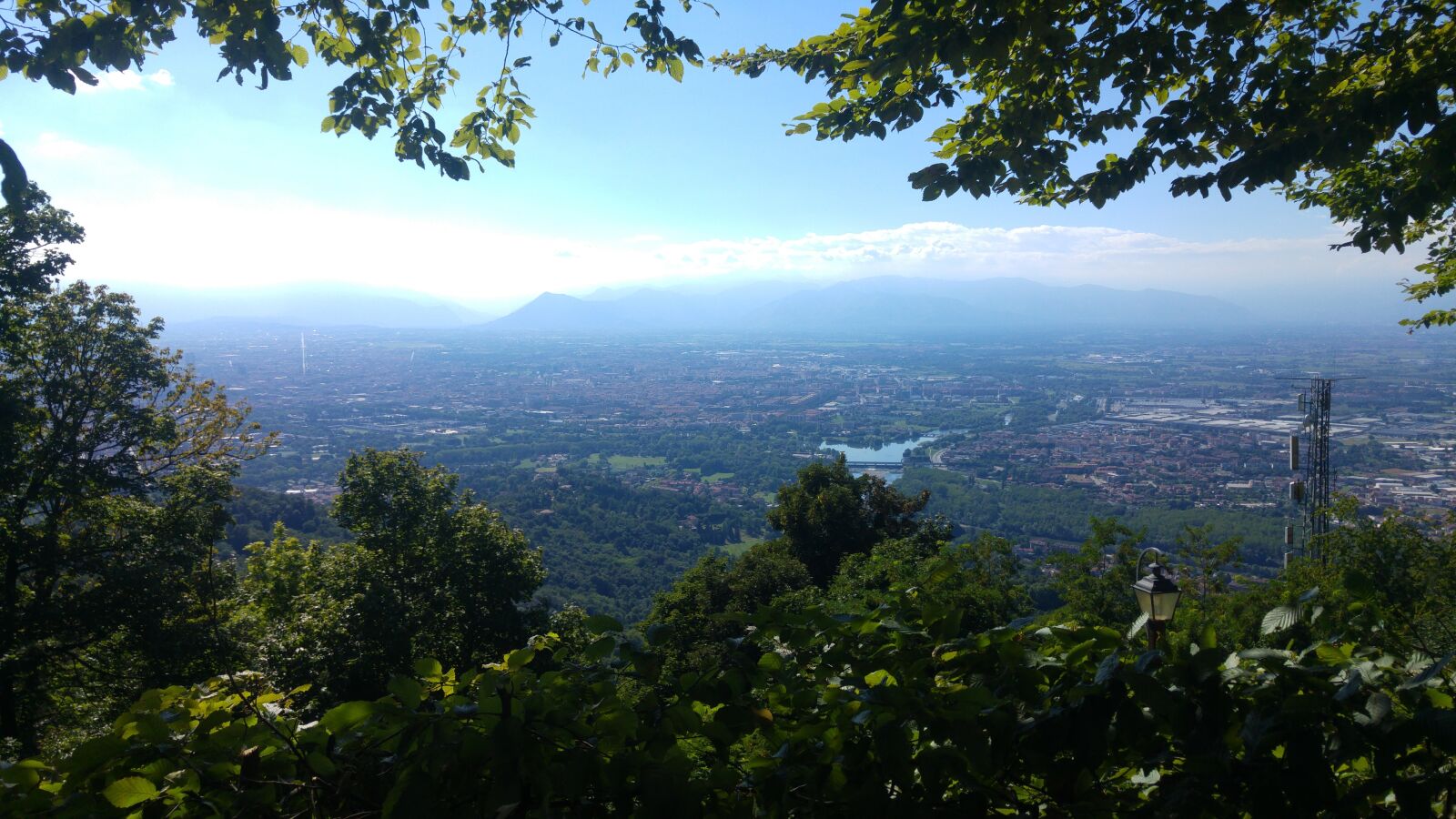 LG G4 sample photo. Superga, landscape, torino photography