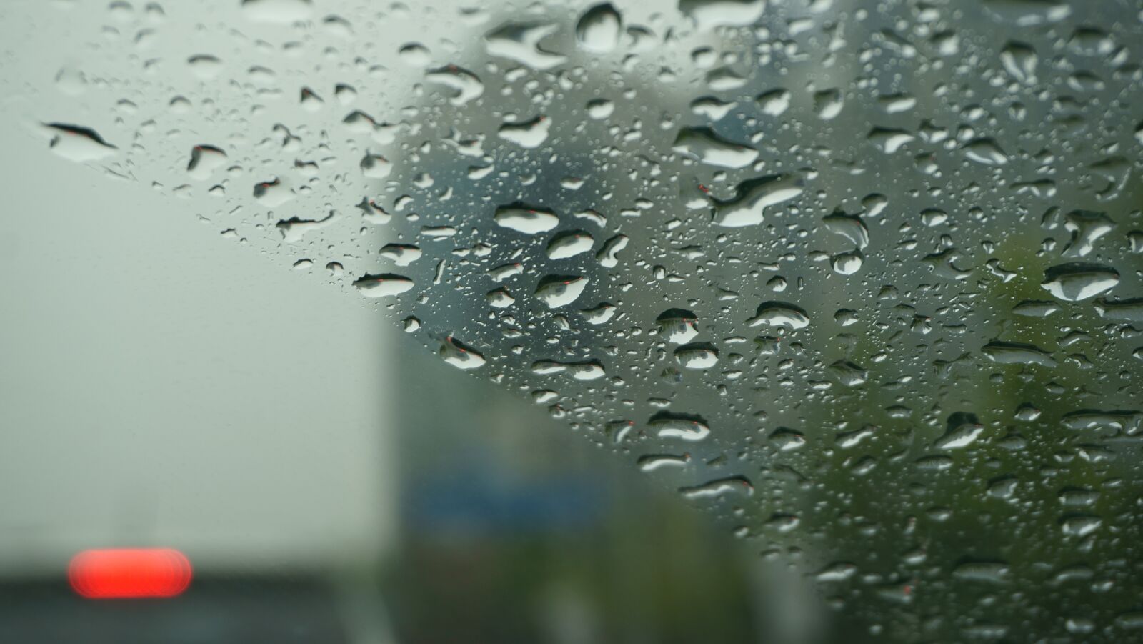 Sony Alpha a5000 (ILCE 5000) sample photo. Non, car window, trickle photography