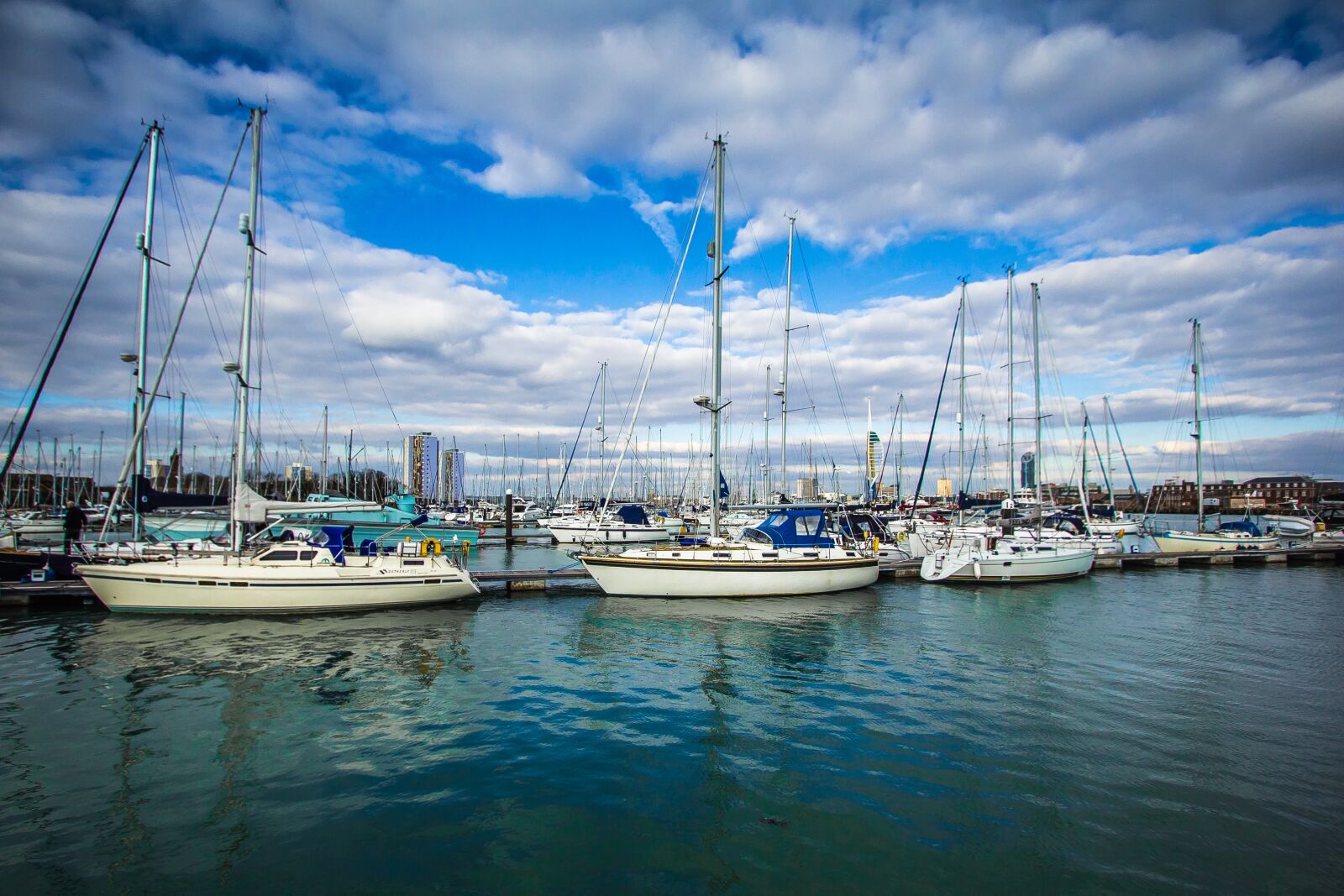 Canon EF-S 10-22mm F3.5-4.5 USM sample photo. Port, ships, gosport photography