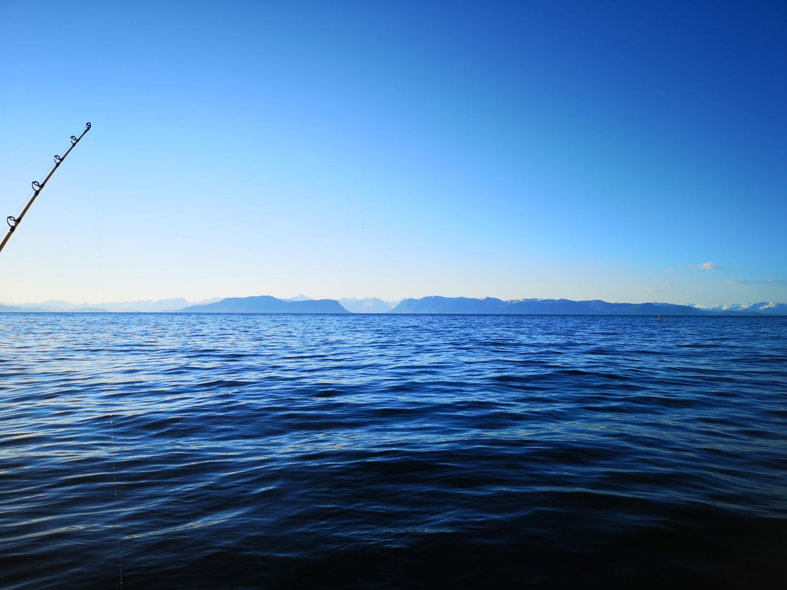 HUAWEI CLT-L29 sample photo. Fishing, sea, ocean photography