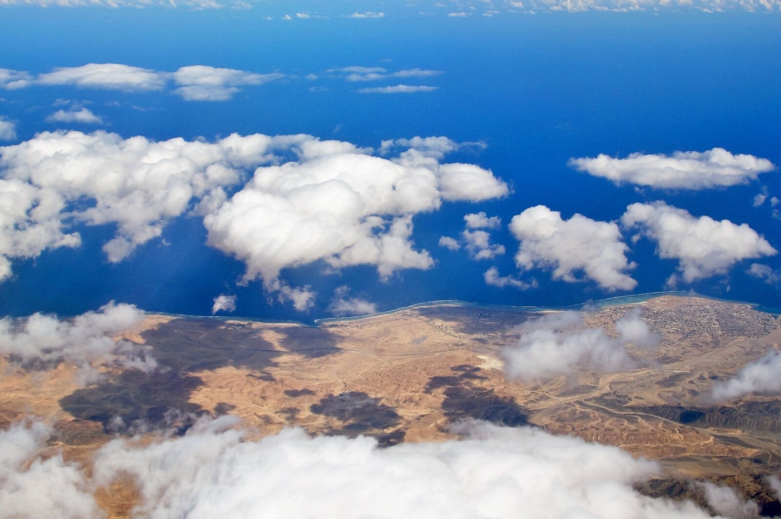 Sony SLT-A58 sample photo. Heaven, clouds, desert photography