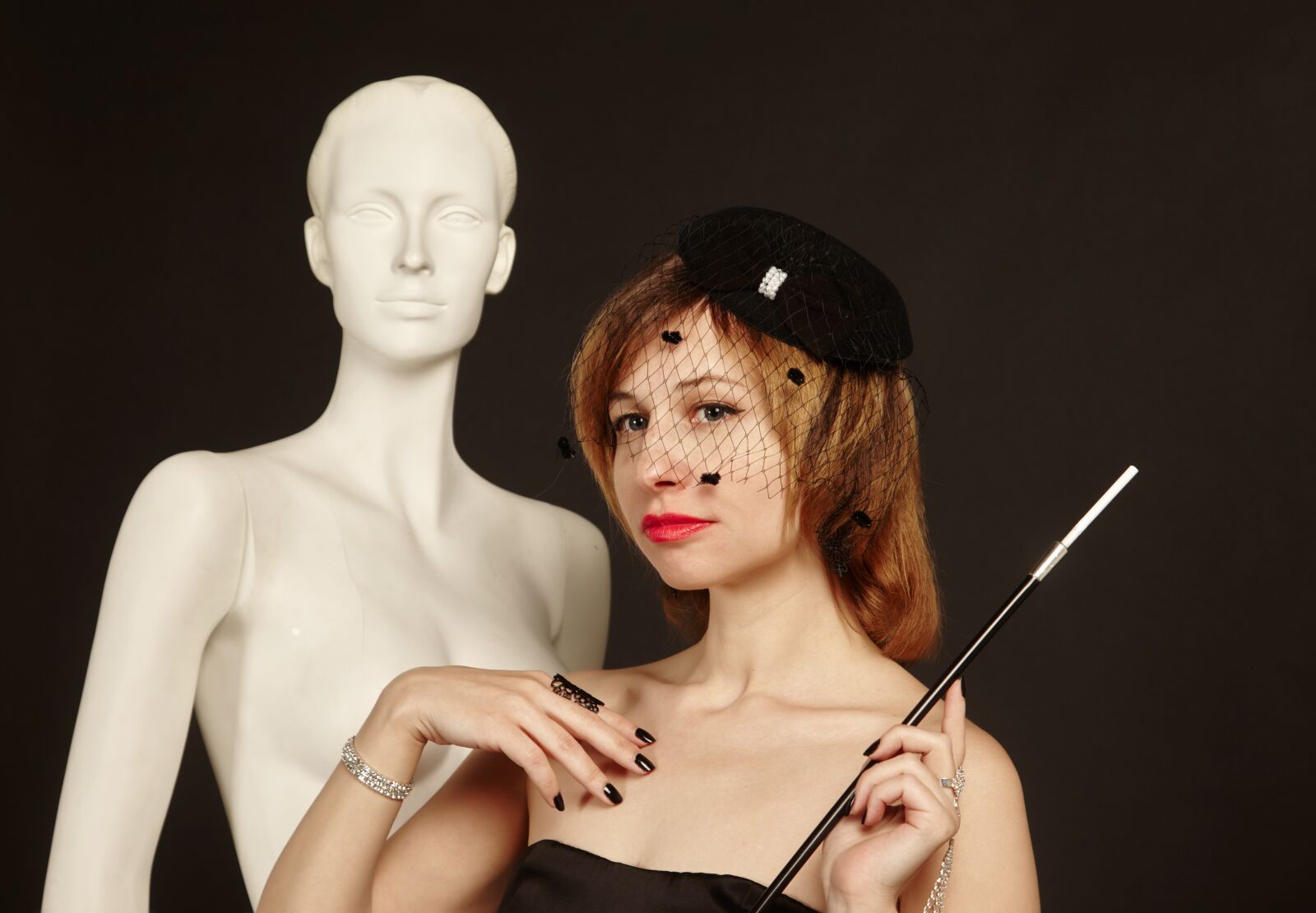 Canon EOS 5D Mark II sample photo. Portrait, mannequin, vintage photography