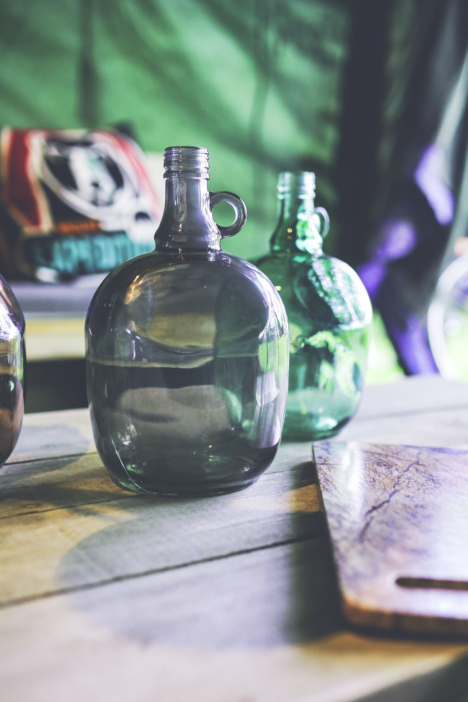 Canon EOS 6D + Sigma 35mm F1.4 DG HSM Art sample photo. Big, green, bottle photography