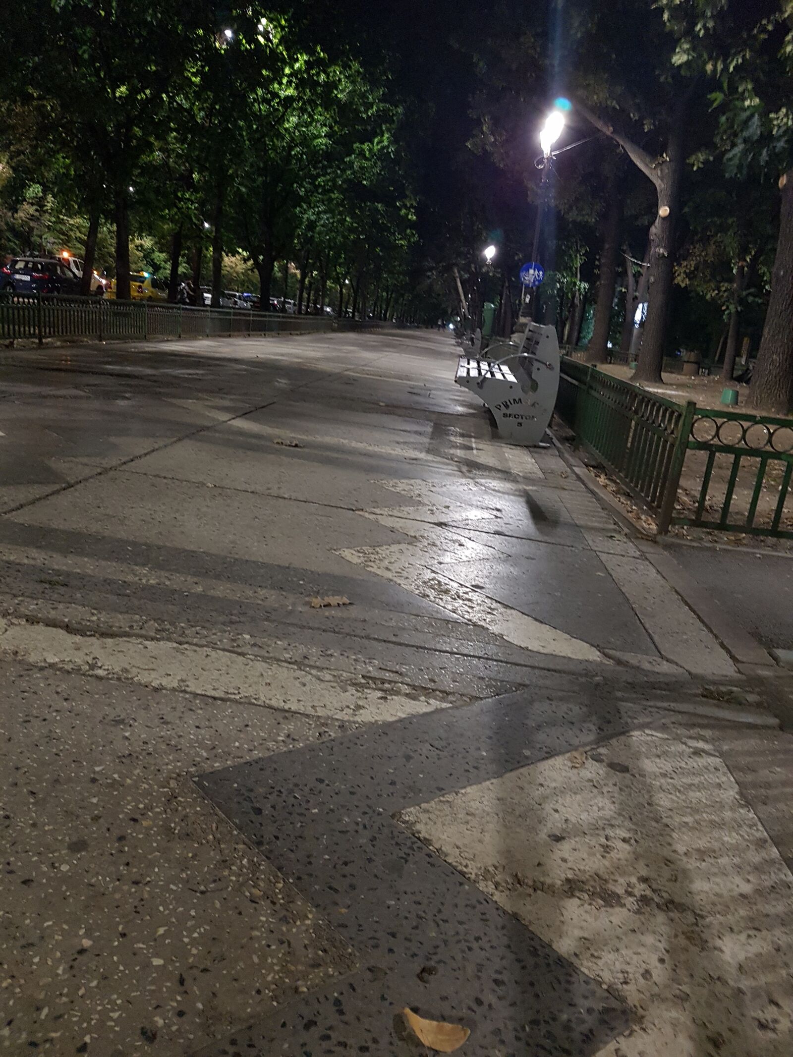 Samsung Galaxy S7 sample photo. Night, bank, peace photography