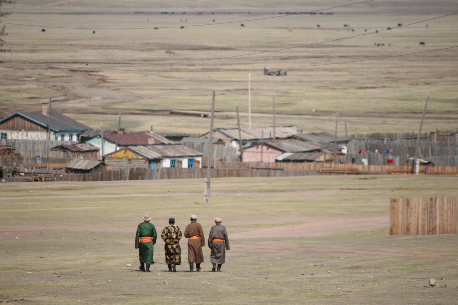 Canon EOS 400D (EOS Digital Rebel XTi / EOS Kiss Digital X) sample photo. Mongolian men, hiking, mongolian photography