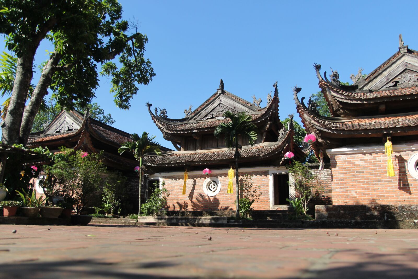 Canon EOS 700D (EOS Rebel T5i / EOS Kiss X7i) sample photo. Temple, religion, architecture photography