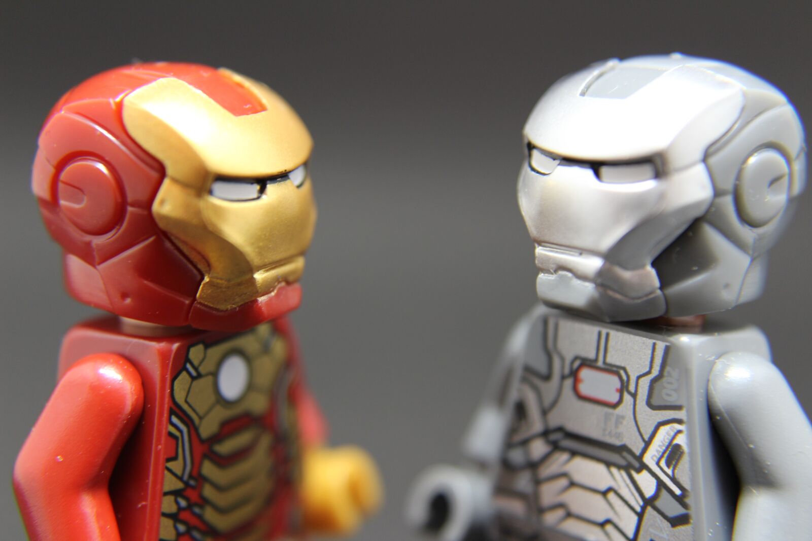 Canon EOS 1300D (EOS Rebel T6 / EOS Kiss X80) sample photo. Lego, superhero, toy photography