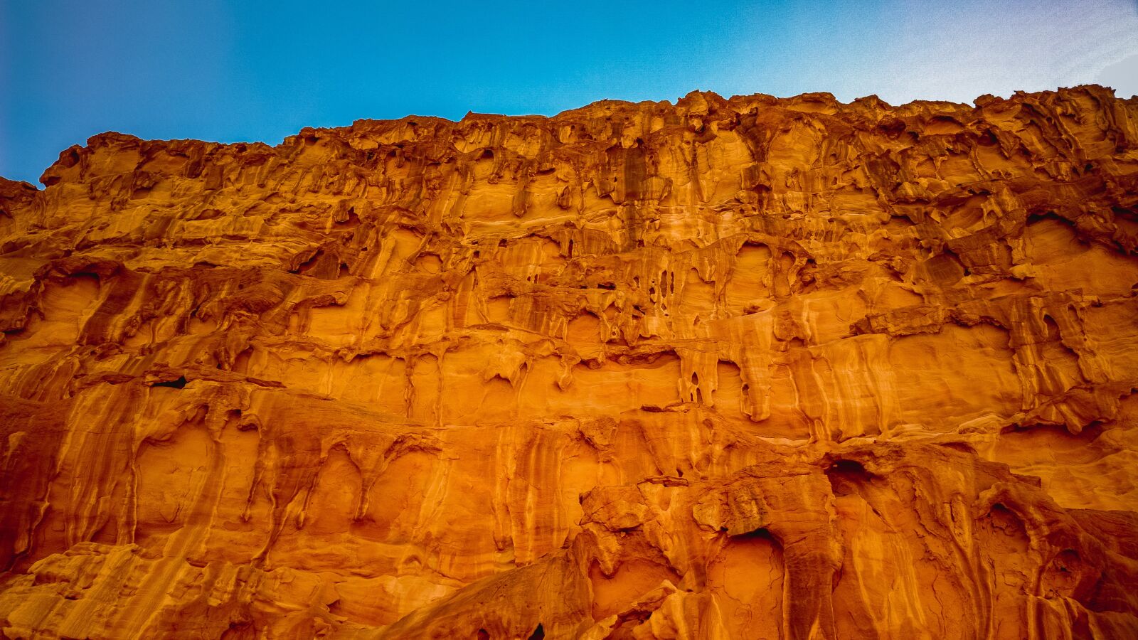 Nokia 808 PureView sample photo. Petra, jordan, cliff photography