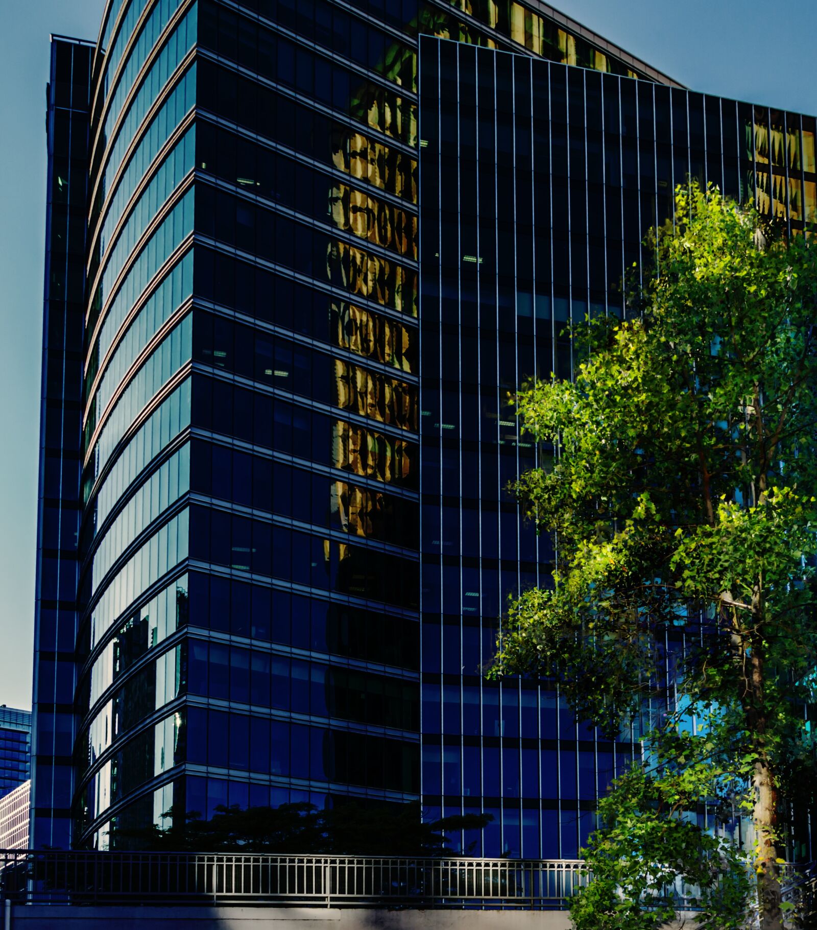Sony SLT-A77 sample photo. Urban, architecture, environment photography