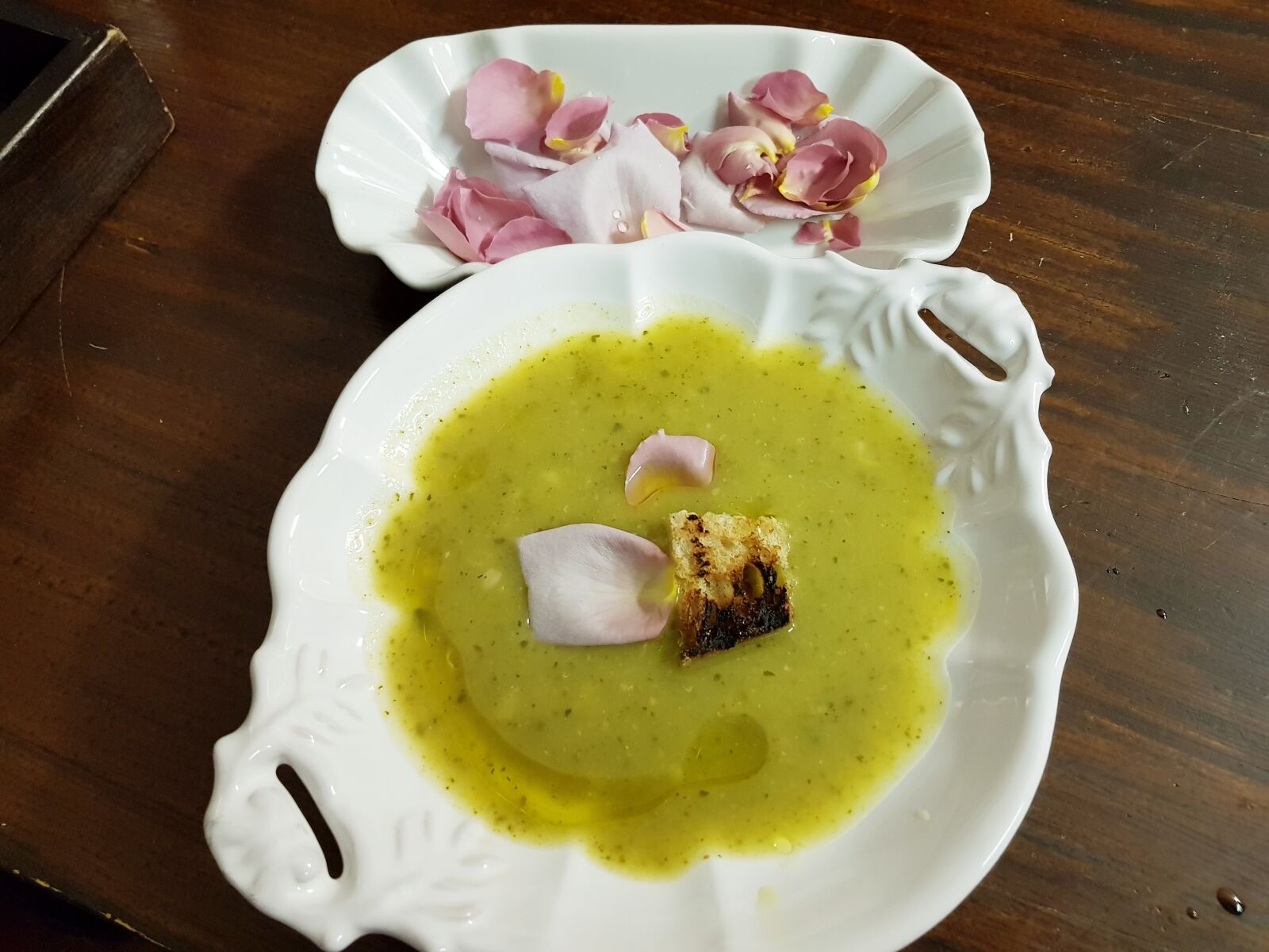Samsung Galaxy S8 sample photo. Soup, food, sano photography