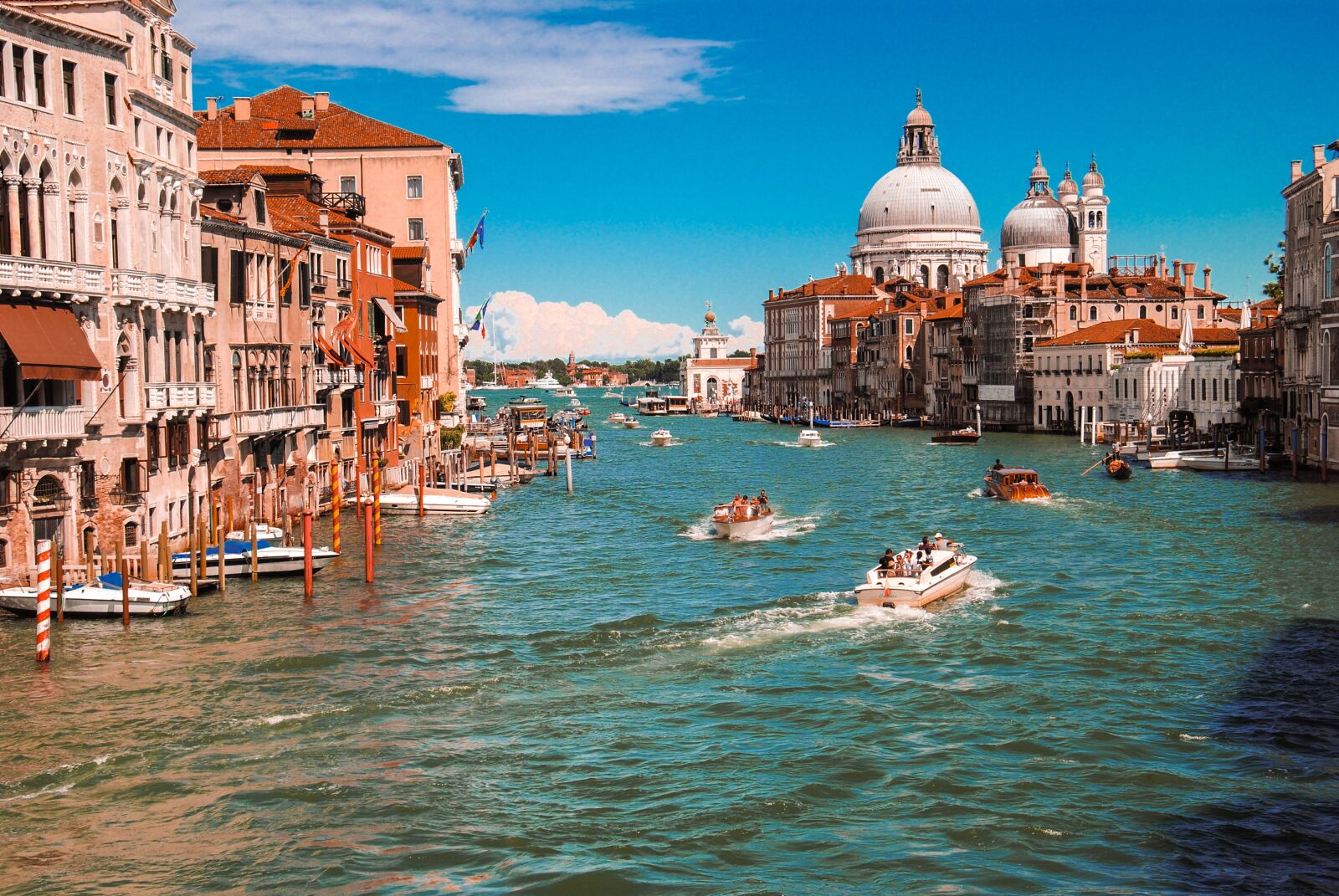 Nikon D3000 sample photo. Venice, europe, water photography