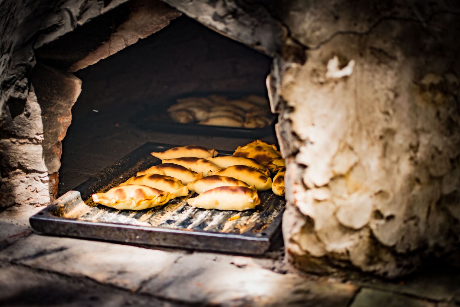 Nikon D7100 sample photo. Empanadas, tucumán, oven photography