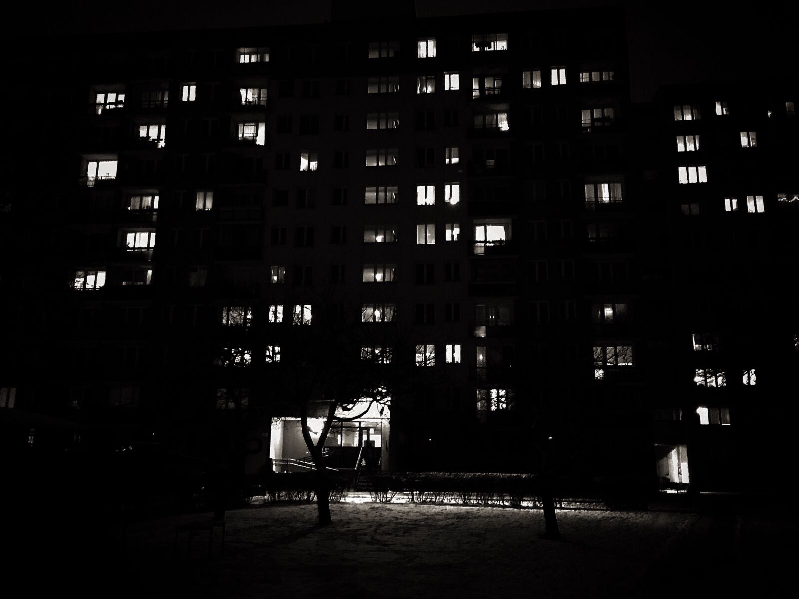 Apple iPhone 6 sample photo. Darkness, lights photography