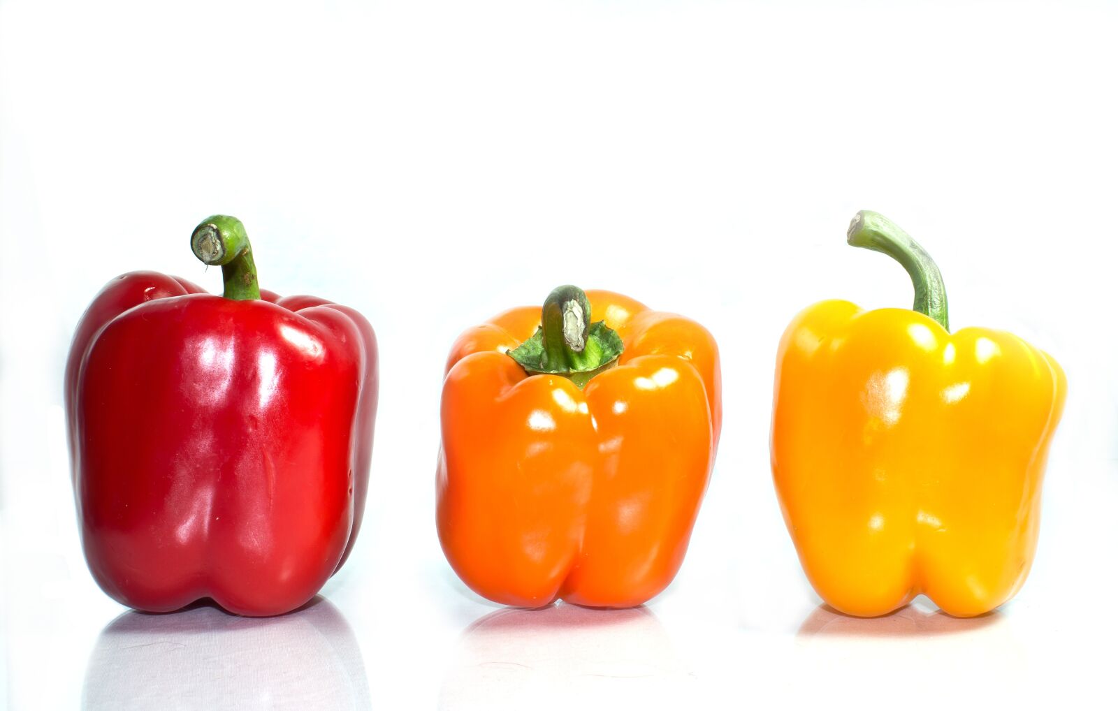 Canon EOS 600D (Rebel EOS T3i / EOS Kiss X5) sample photo. Background, bell, peppers photography