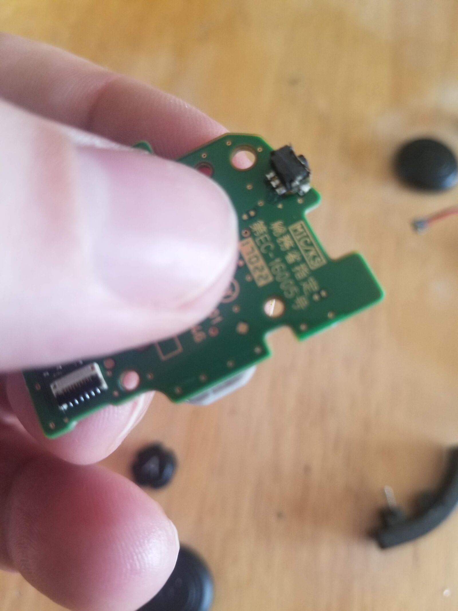 Samsung Galaxy S8+ sample photo. Circuit board, joycon, switch photography