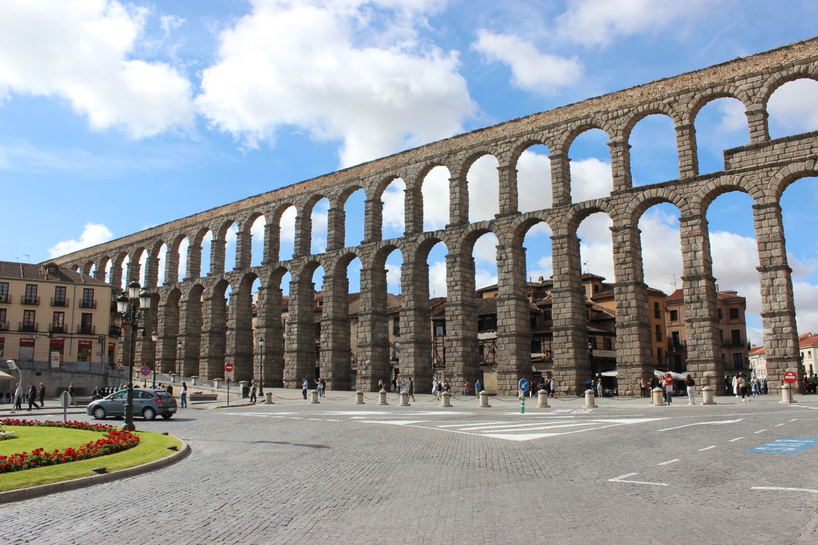 Canon EOS 600D (Rebel EOS T3i / EOS Kiss X5) sample photo. Segovia, spain, aqueduct photography