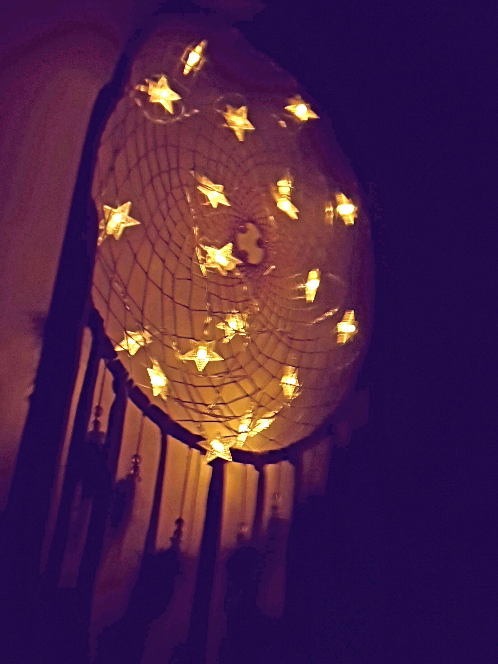 Samsung Galaxy Note9 sample photo. Dream catcher, lights, stars photography
