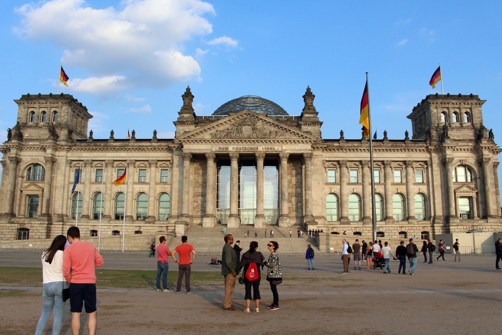 Canon EOS 700D (EOS Rebel T5i / EOS Kiss X7i) sample photo. Reichstag, berlin, dome photography