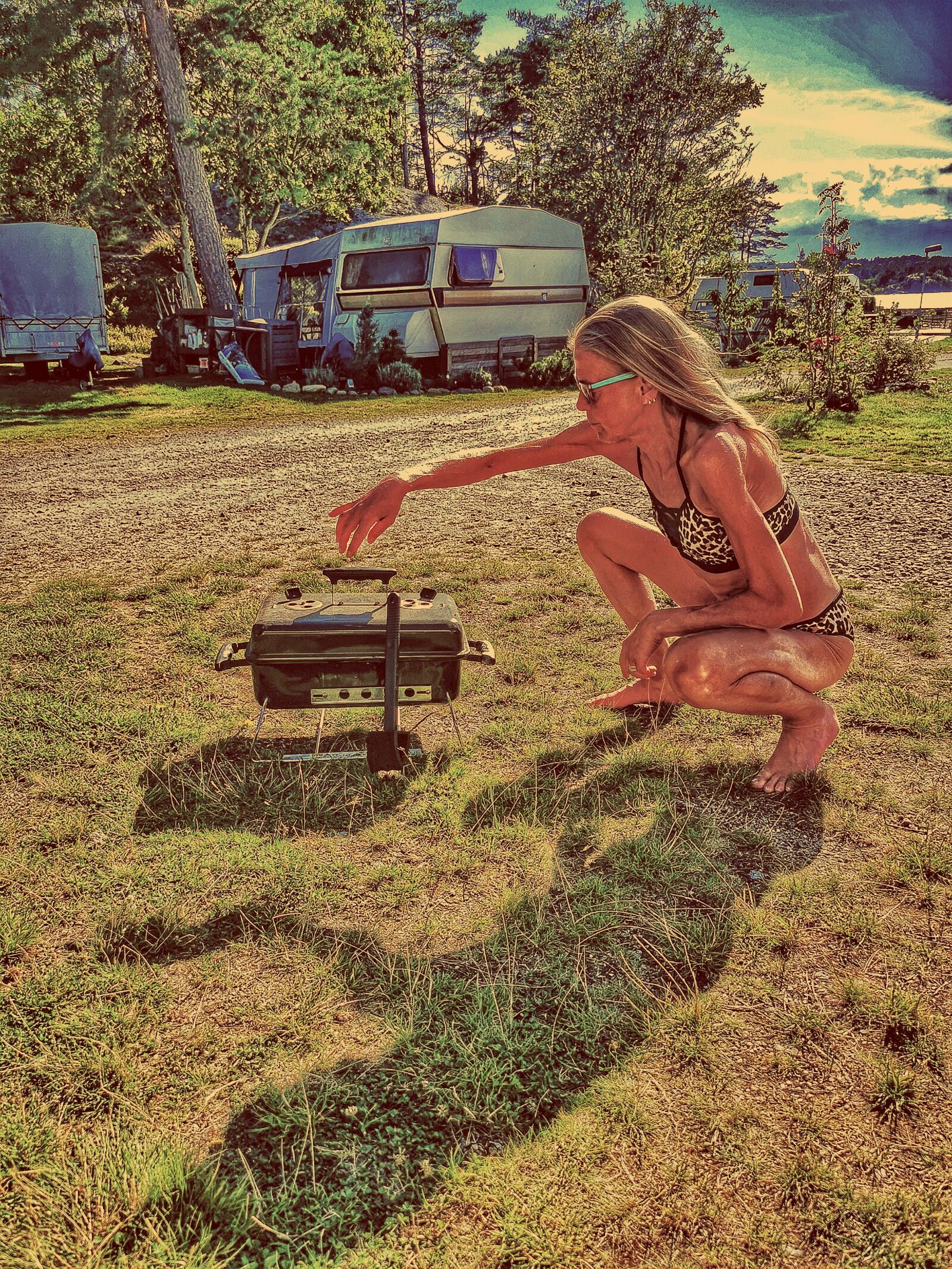 HUAWEI VOG-L29 sample photo. Summer, woman, caravan photography