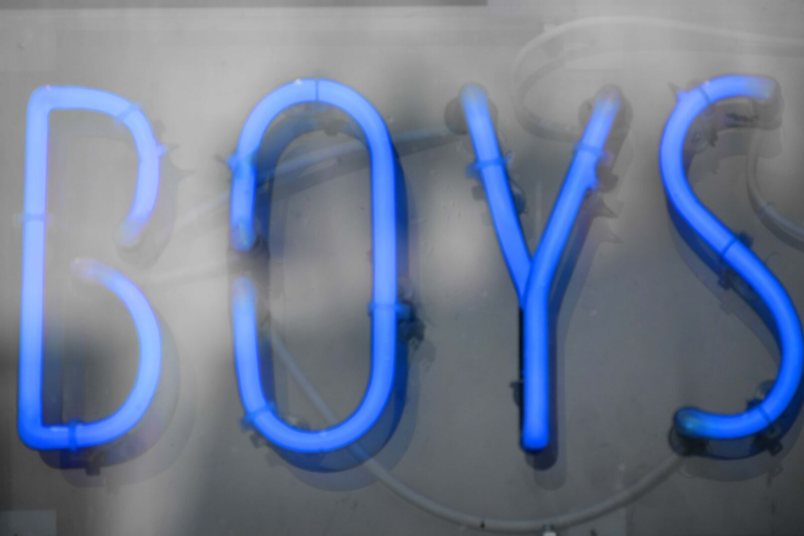 Nikon D5500 sample photo. Advertising, alphabet, blue, boys photography