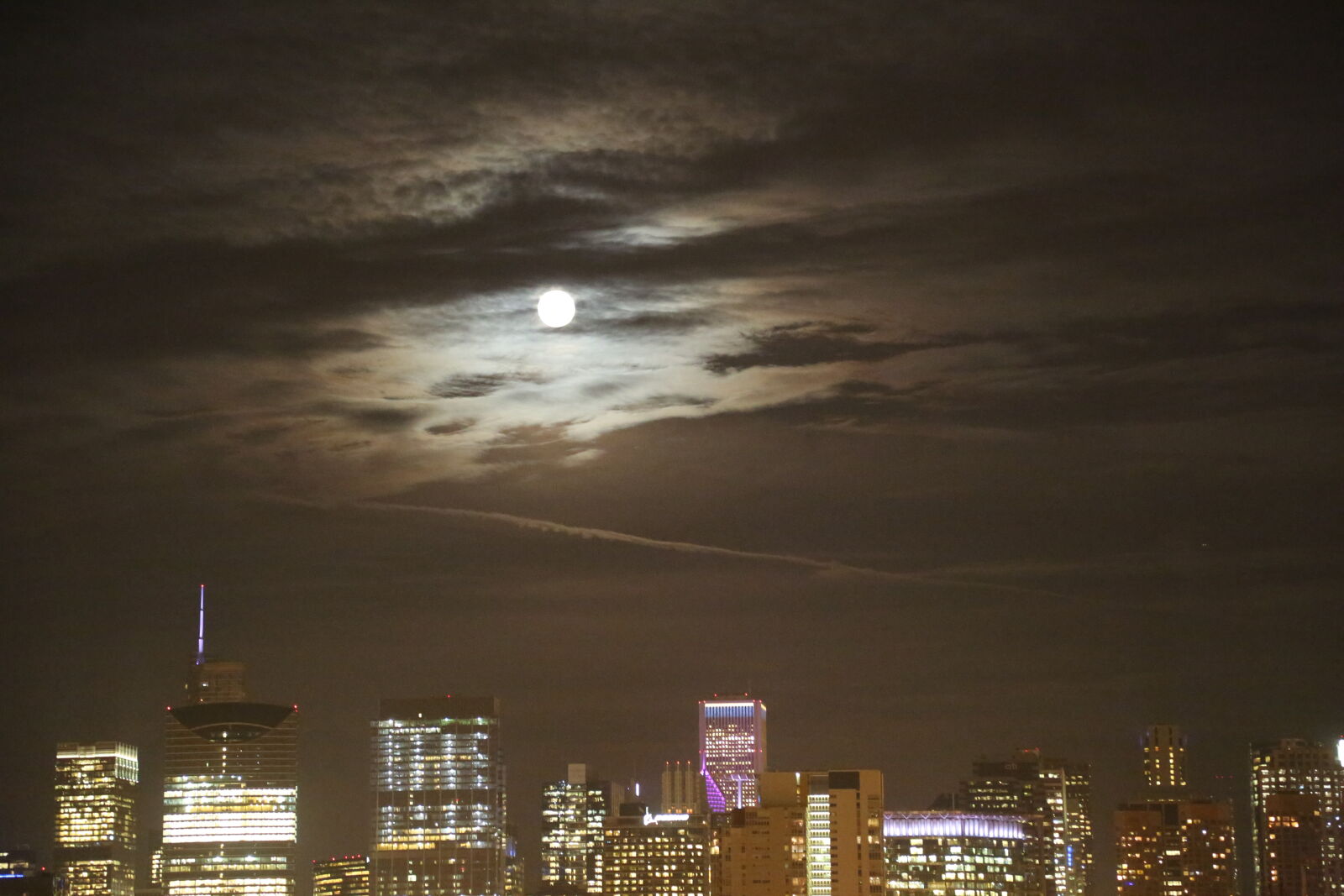 Canon EOS 5D Mark III sample photo. Chicago, moon, rise photography