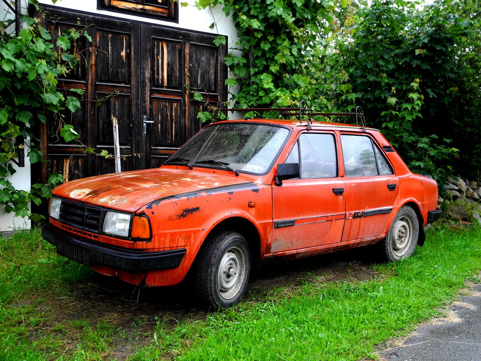 Nikon Coolpix P7000 sample photo. Auto, skoda, veteran photography