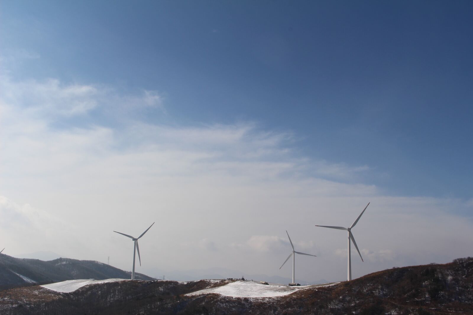 Canon EOS 100D (EOS Rebel SL1 / EOS Kiss X7) sample photo. Mountain, fan, landscape photography