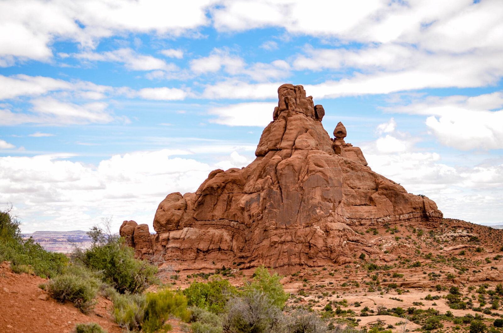 Nikon D7000 + Nikon AF-S DX Nikkor 35mm F1.8G sample photo. Arches, national, park, national photography