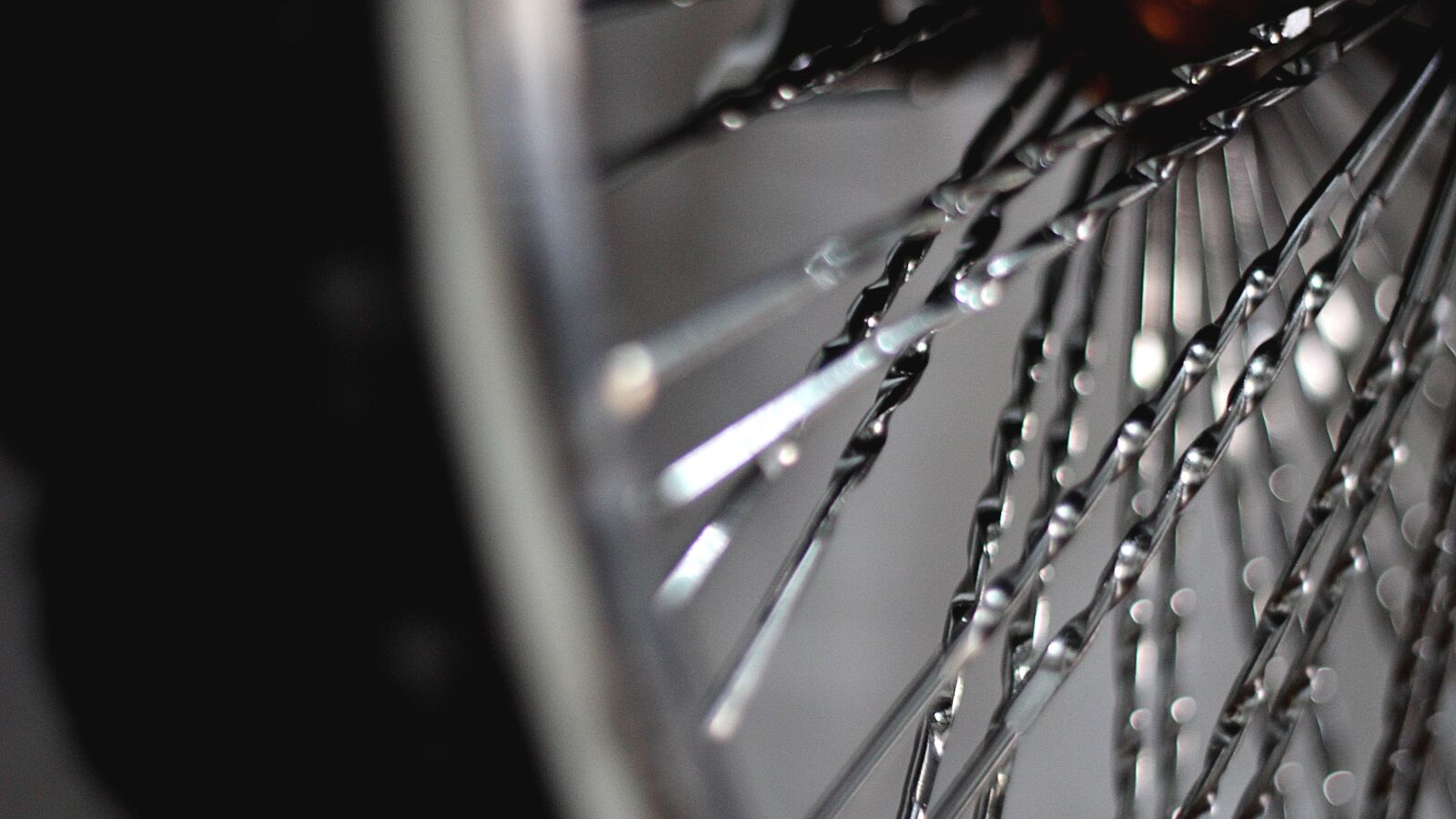 Canon EF 50mm F1.8 II sample photo. Wheel, bike, bicycle photography
