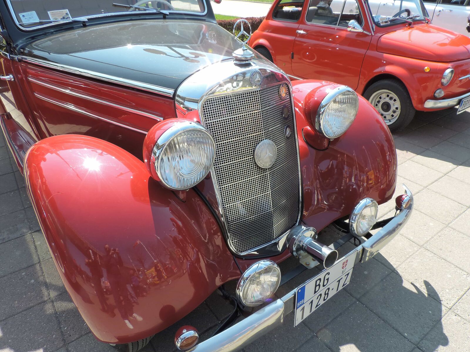 Nikon Coolpix P520 sample photo. Nostalgia, red, automobile, automotive photography