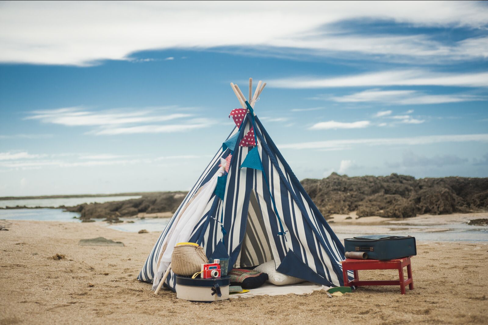 Nikon D700 sample photo. Teepee, beach, summer photography