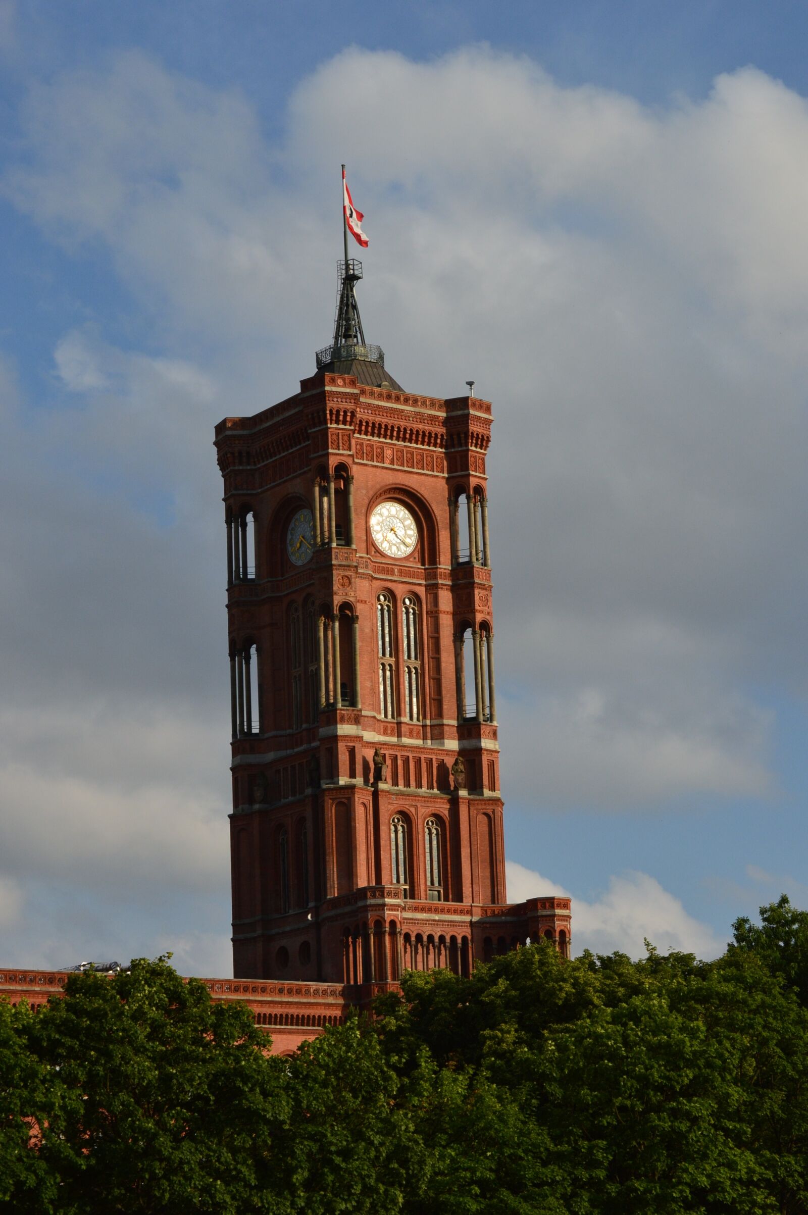 Nikon D3200 sample photo. Rotes rathaus berlin, berlin photography