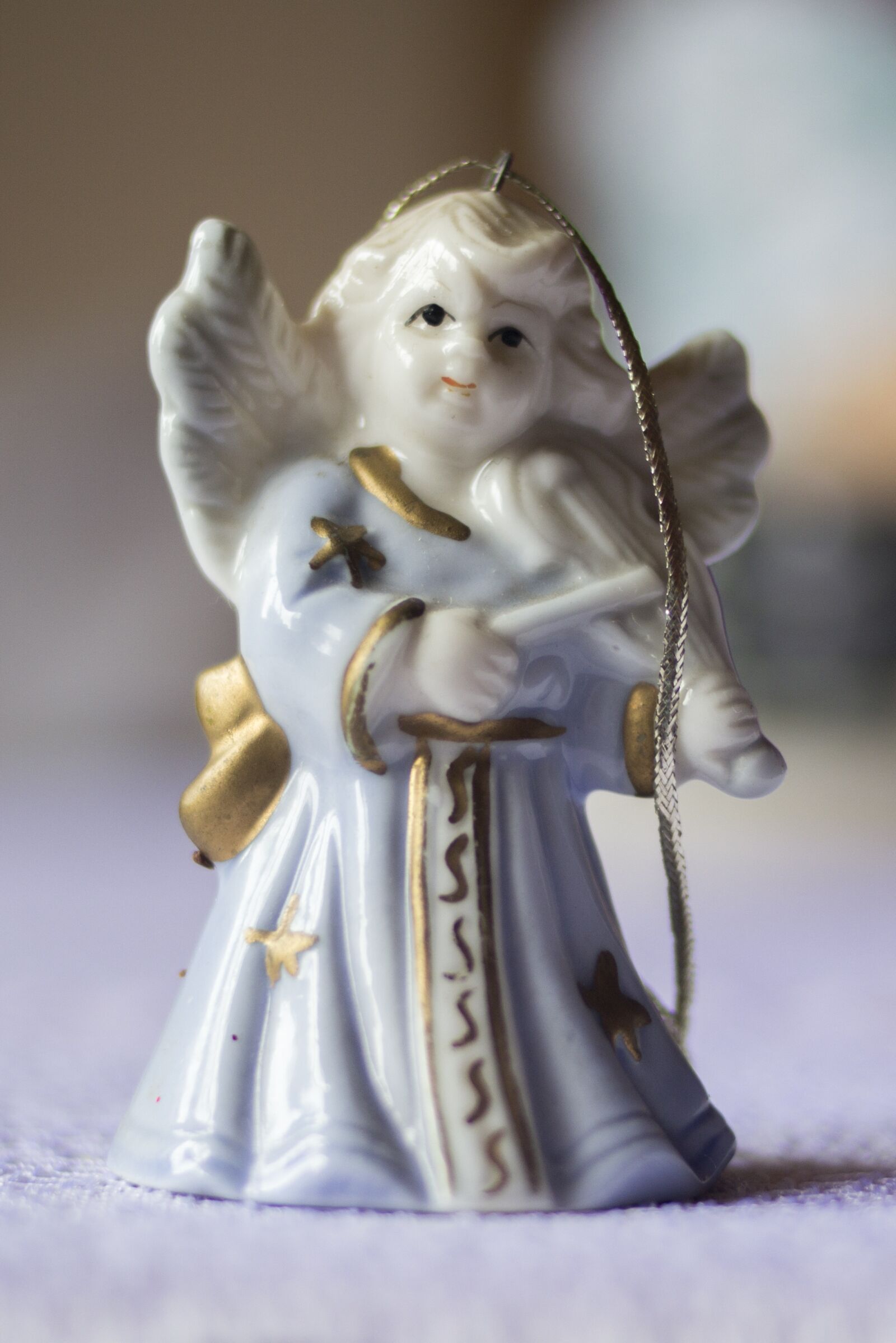 Canon EF 35mm F2 sample photo. Angel, the figurine, decoration photography