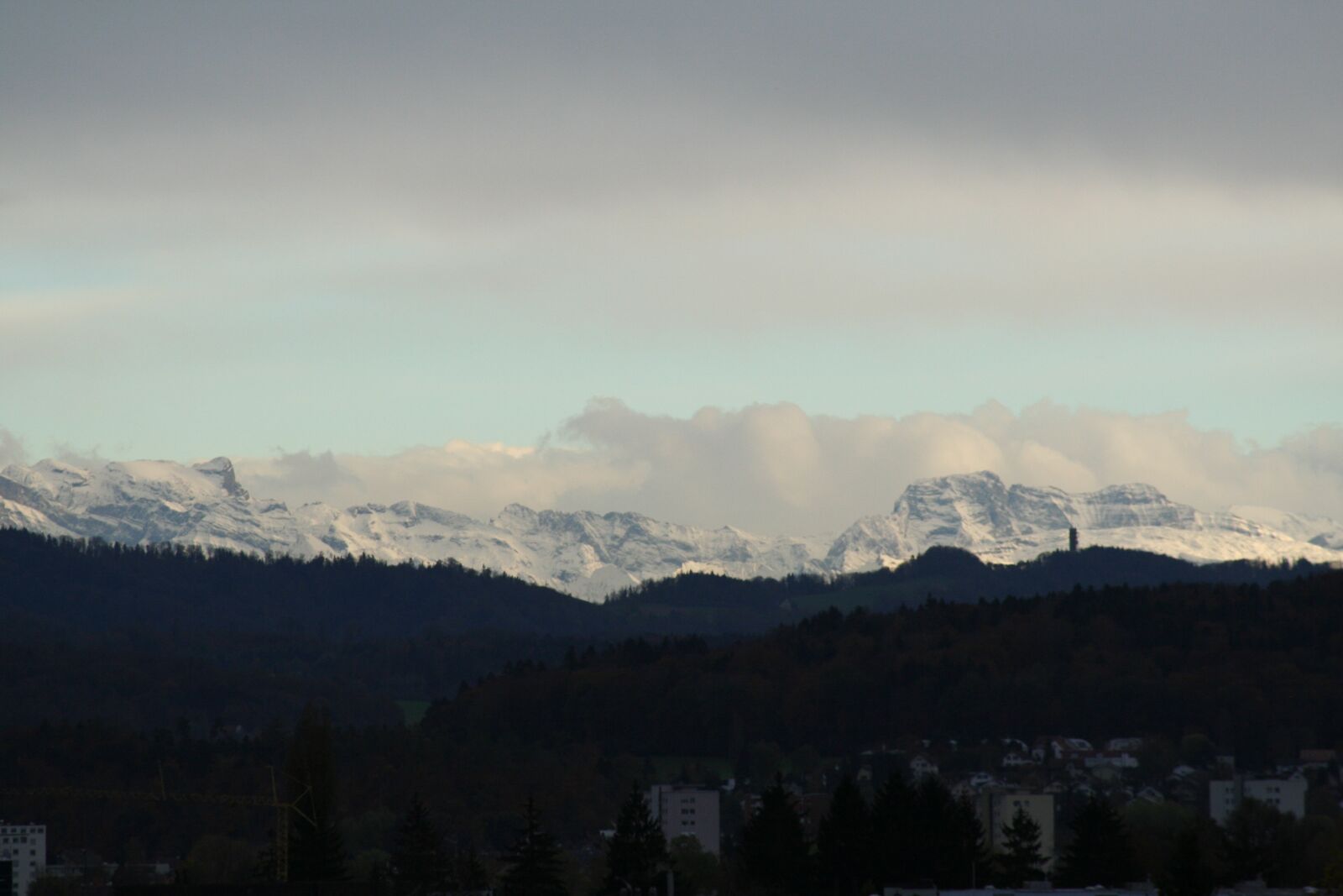 Canon EOS 350D (EOS Digital Rebel XT / EOS Kiss Digital N) sample photo. Mountains, beautiful, far photography