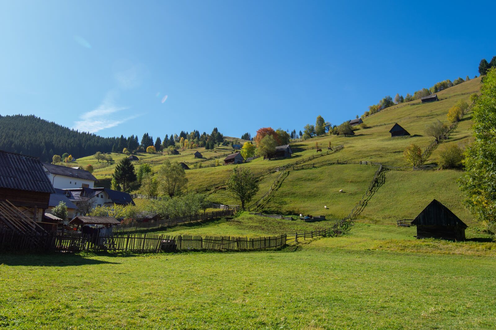 Tamron SP 15-30mm F2.8 Di VC USD sample photo. Landscape, countryside, nature photography