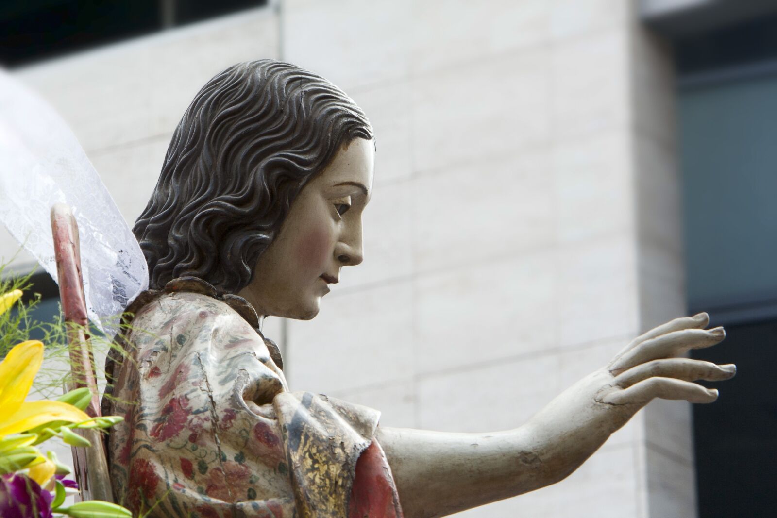 Canon EOS 350D (EOS Digital Rebel XT / EOS Kiss Digital N) sample photo. Sculpture, polychrome wood, figure photography