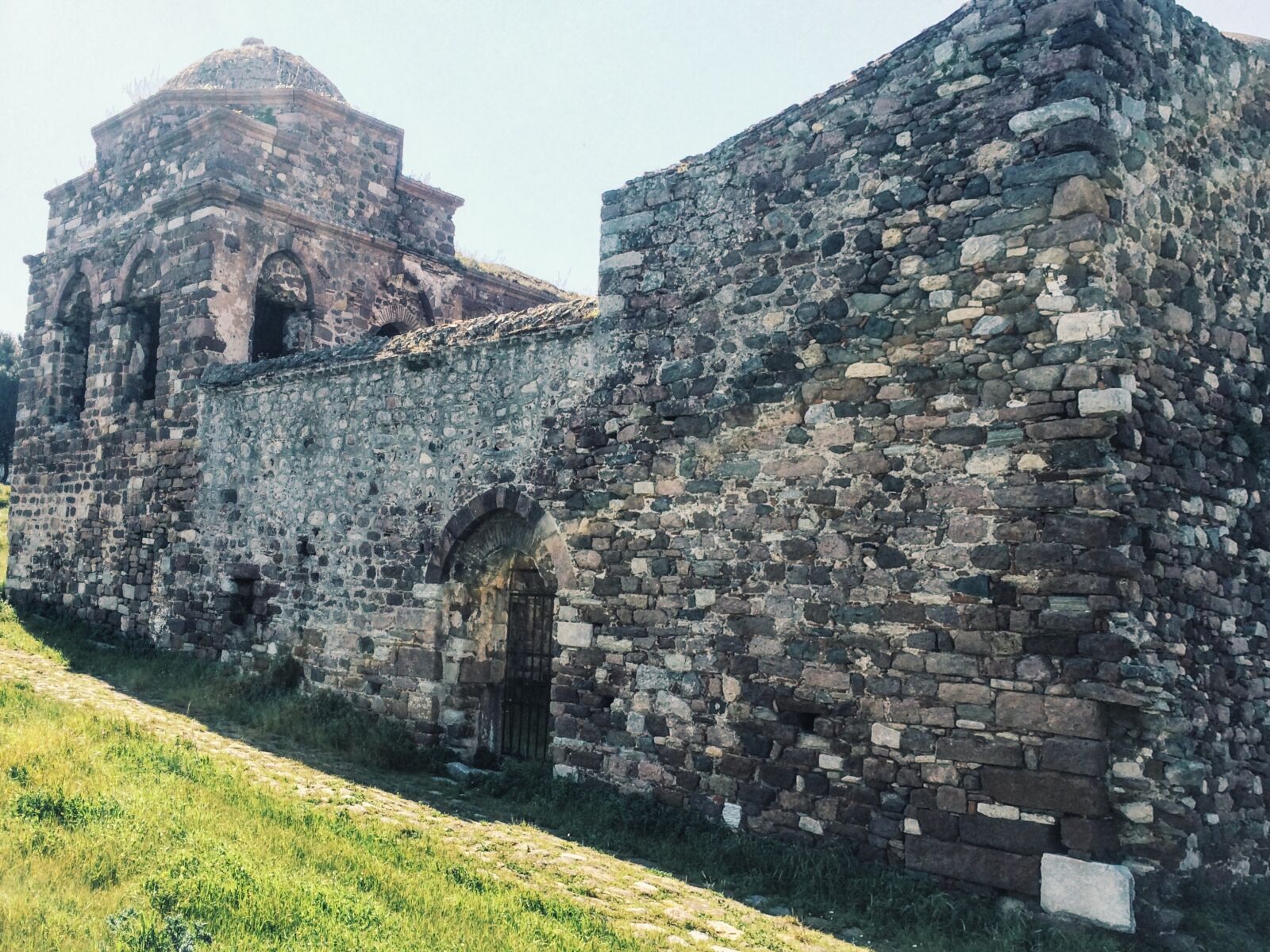 Apple iPhone 5s sample photo. Castle ruins, ruins, castle photography