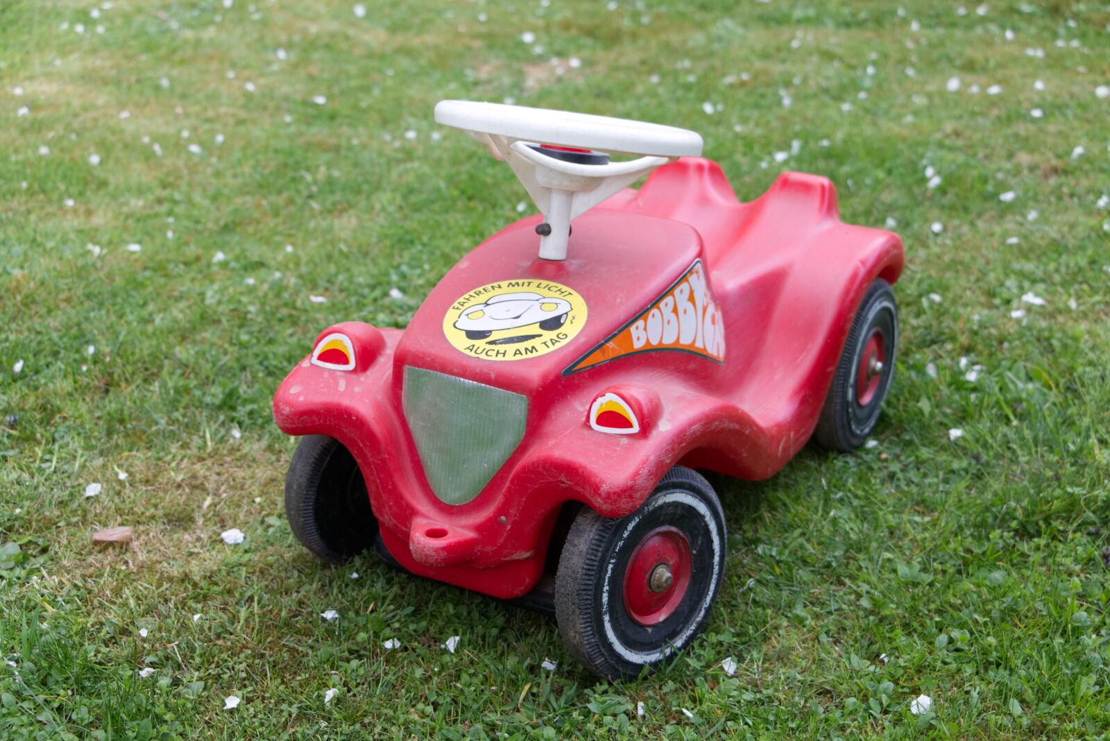 Canon EOS 70D sample photo. Bobby car, children toys photography